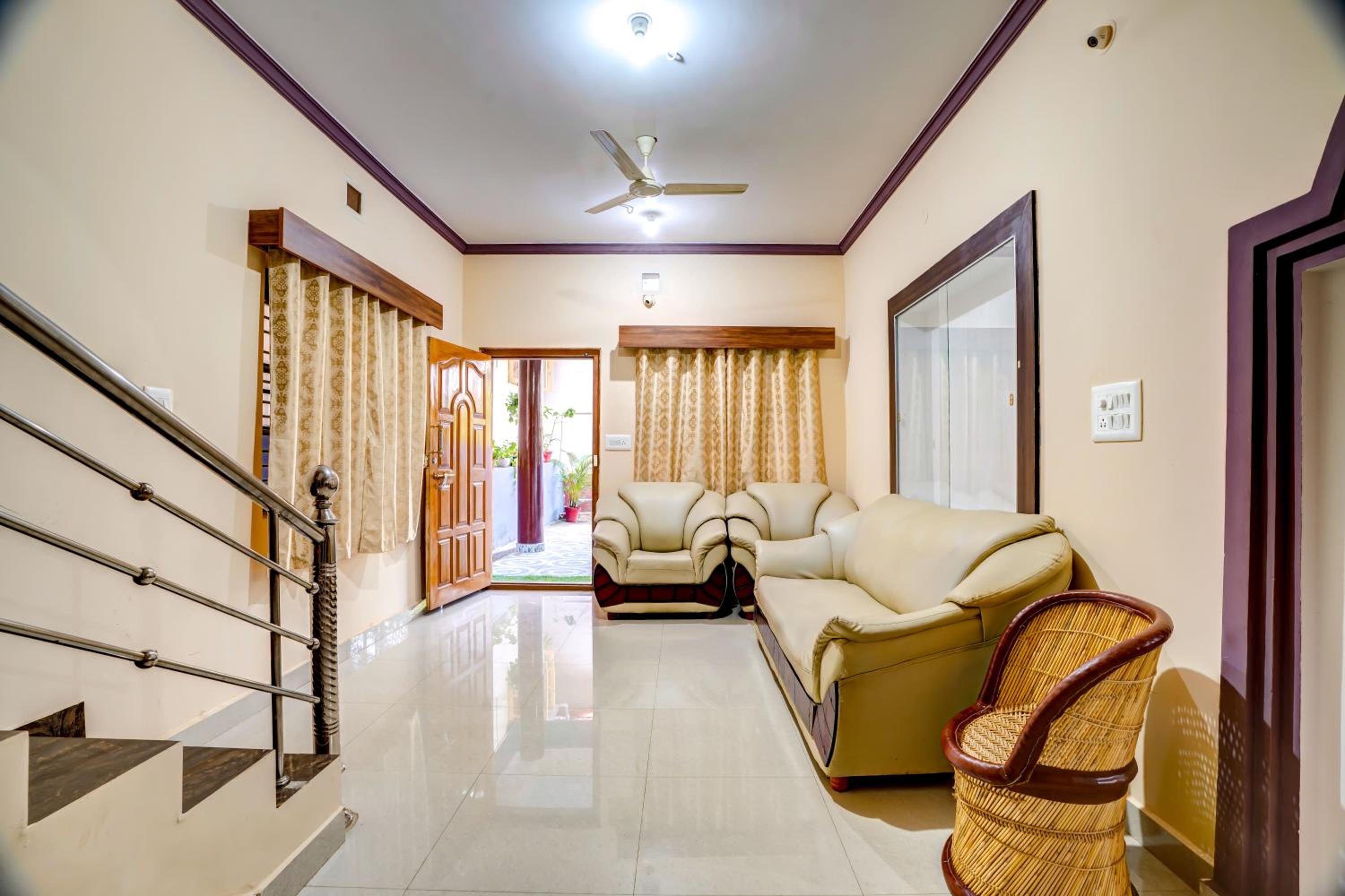 Three-Bedroom Villa photo 3