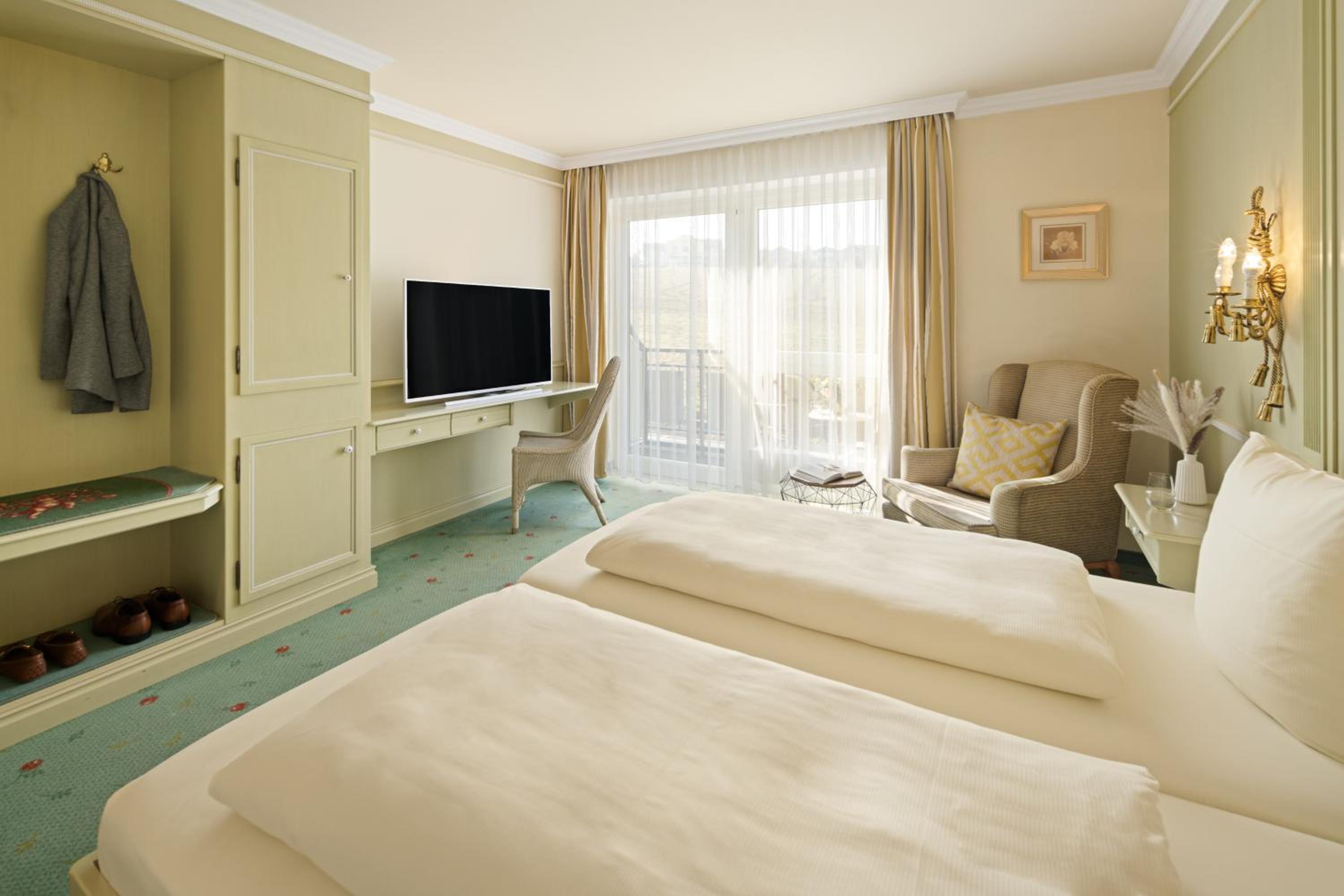 Deluxe Double Room - Photo 3