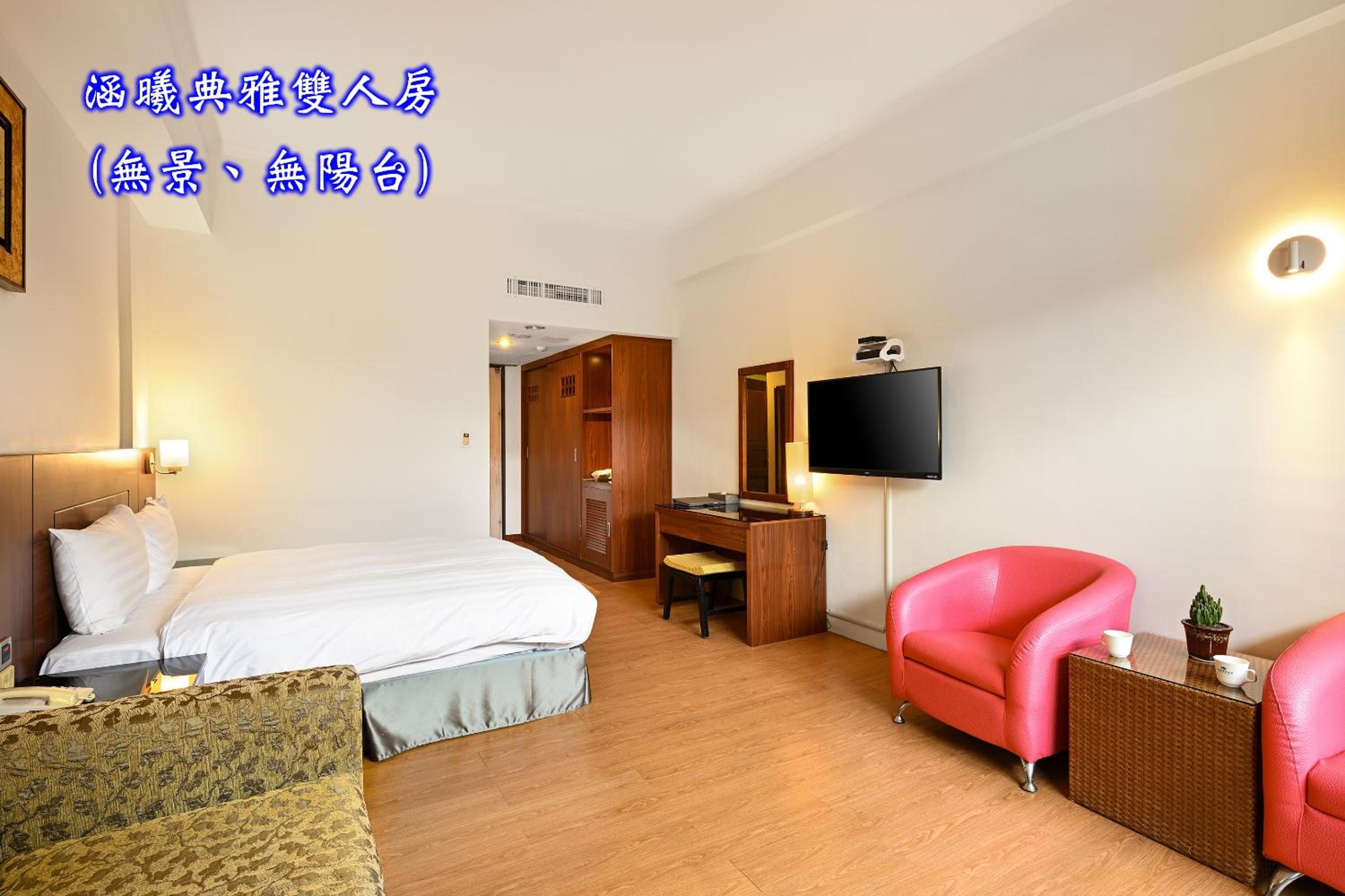 Economy Double Room photo 2