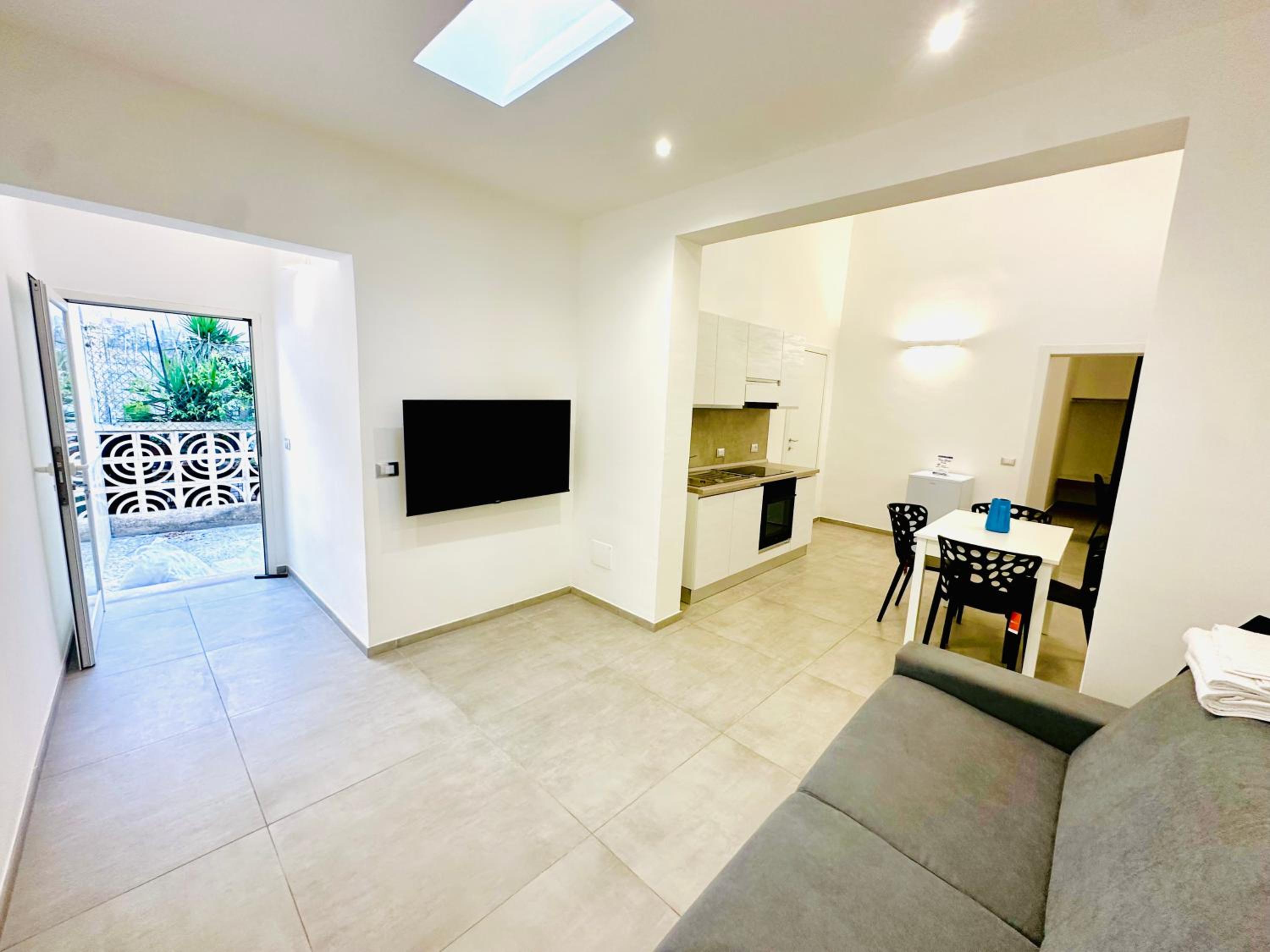 One-Bedroom Apartment