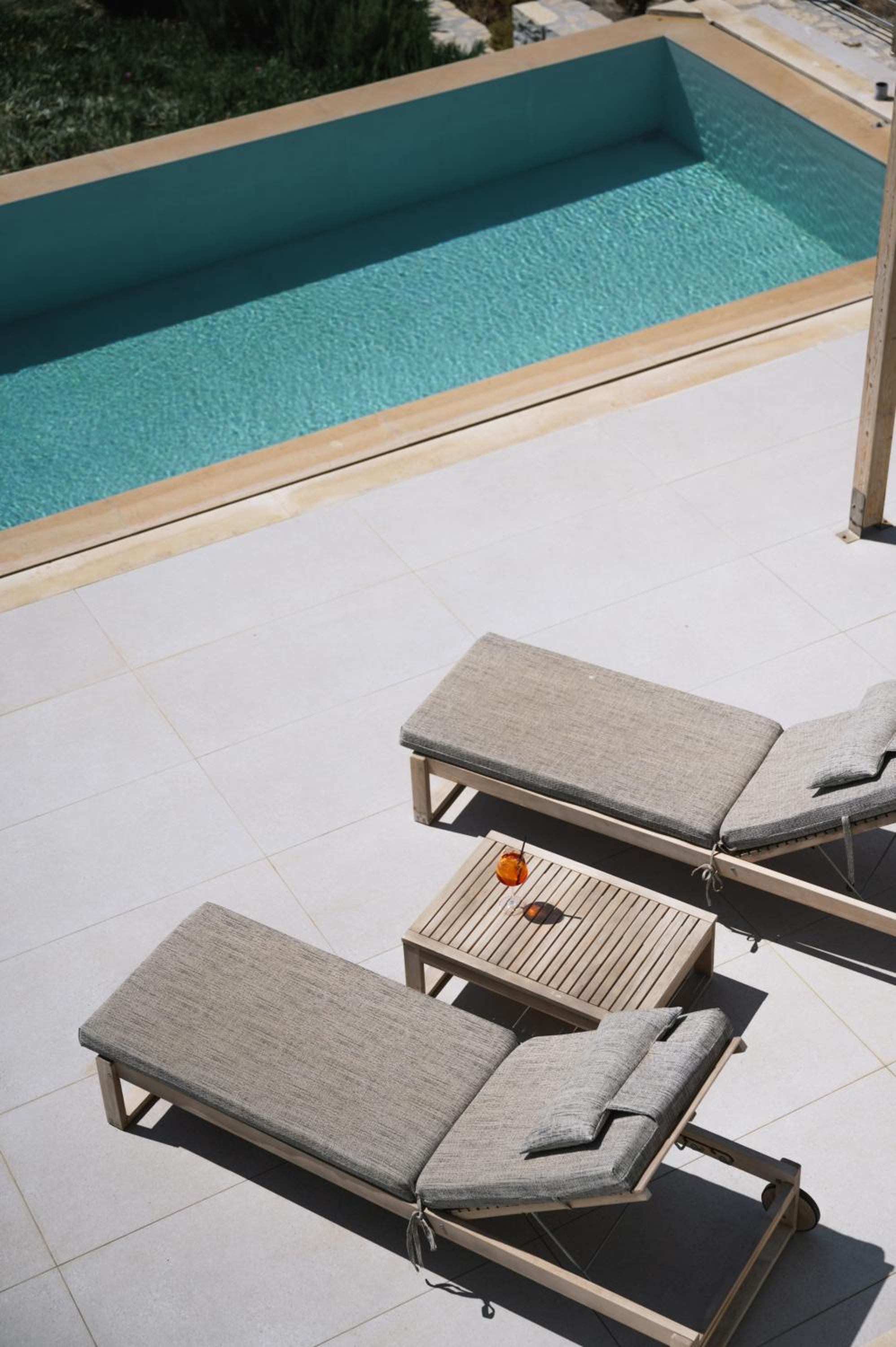 Luxury Two-Story Villa with Private Swimming Pool photo 3