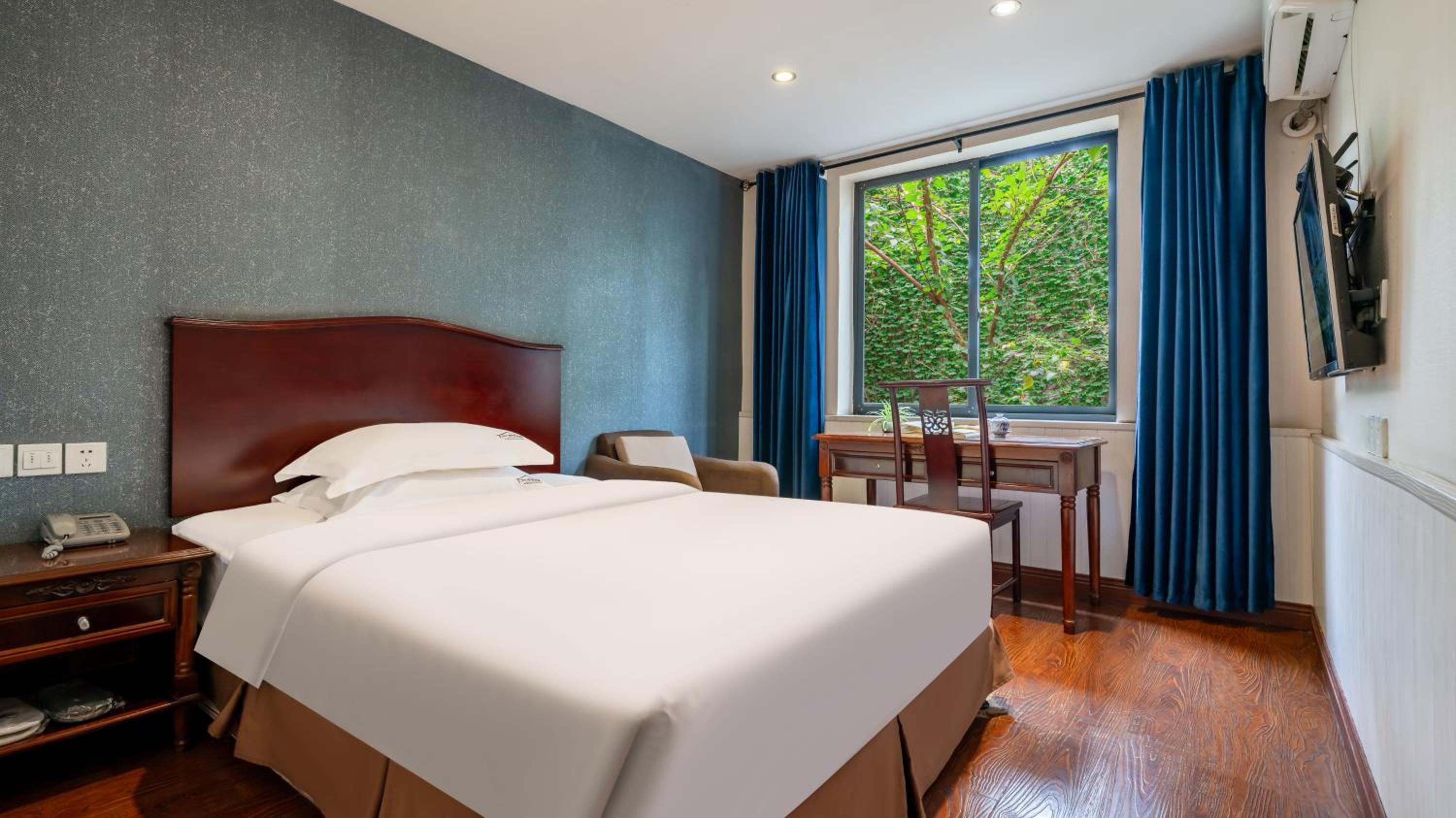 Comfort Double Room（free laundry , free tea/coffee ） photo 1