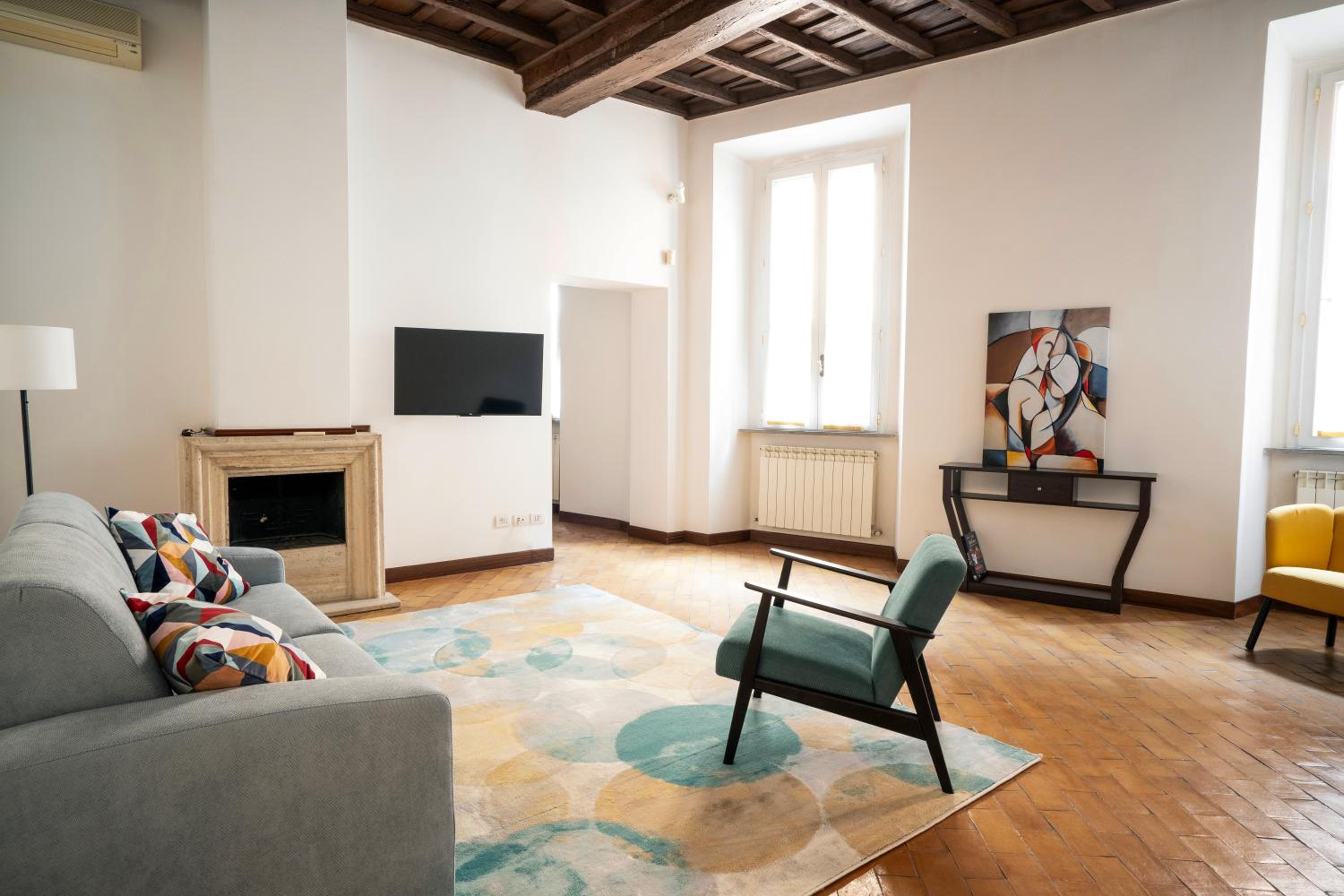 One-Bedroom Apartment