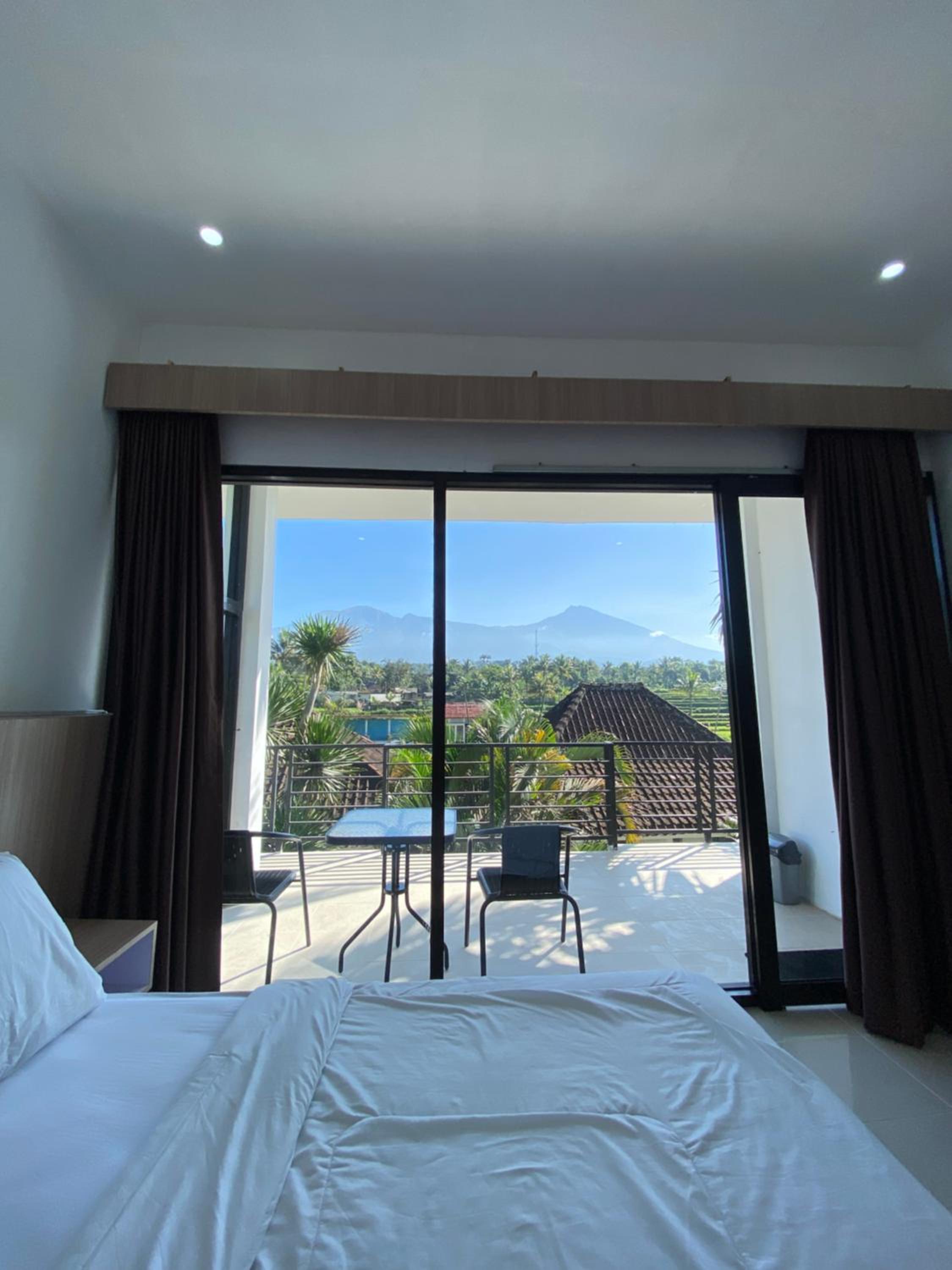 Deluxe Double or Twin Room with Mountain View - Photo 14