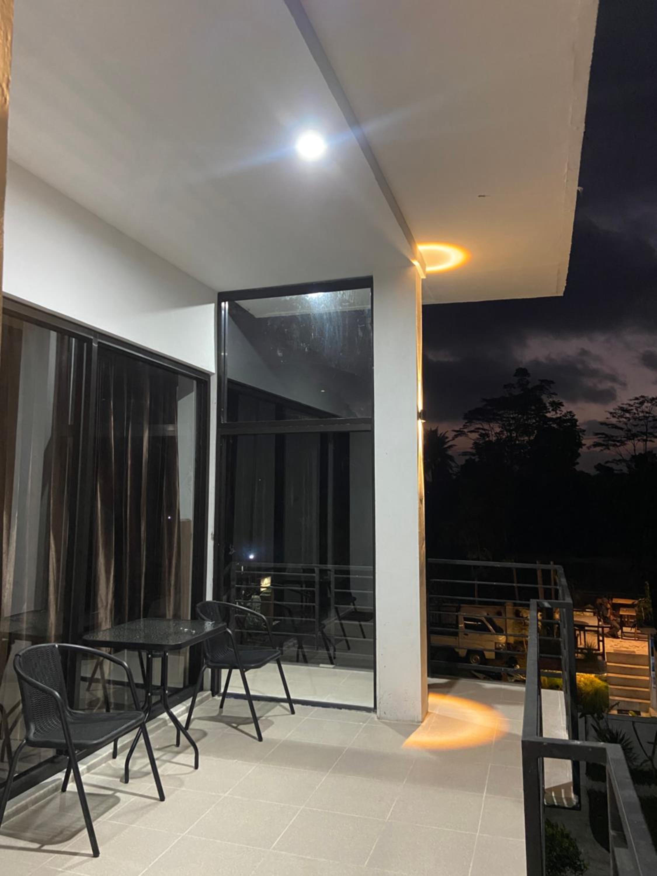 Deluxe Double or Twin Room with Mountain View - Photo 18