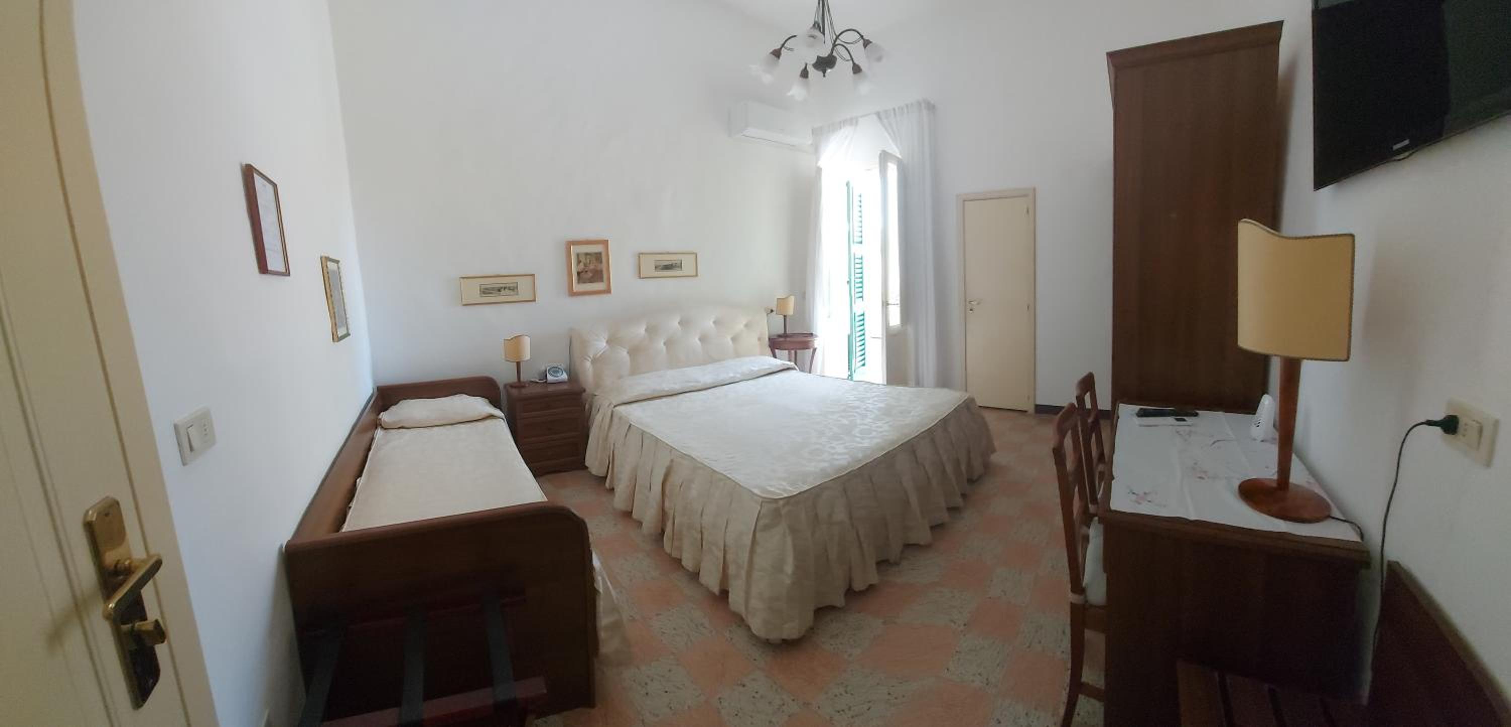 Triple Room with City View photo 1