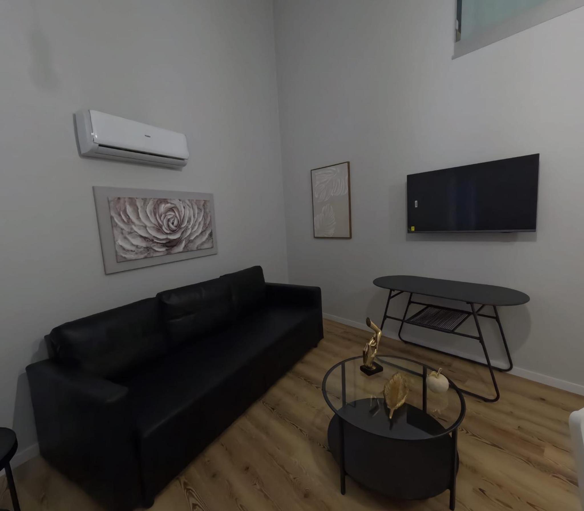 Two-Bedroom Apartment photo 3