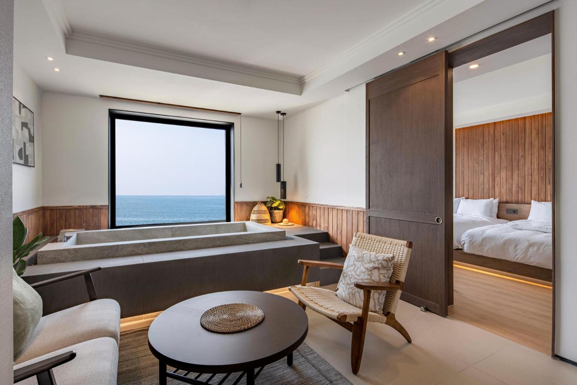 Suite with Sea View - Photo 1
