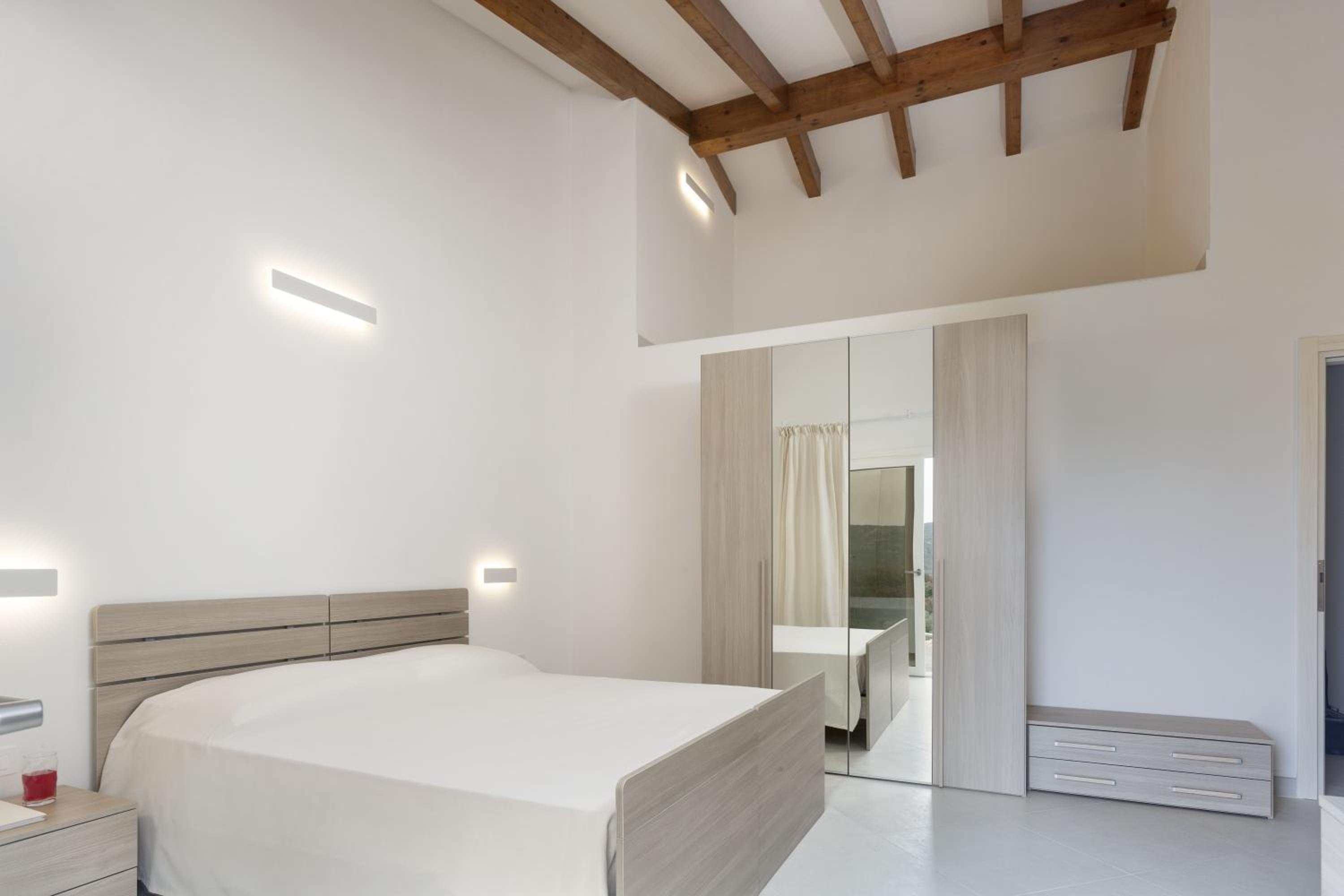 Double or Twin Room - Photo 5