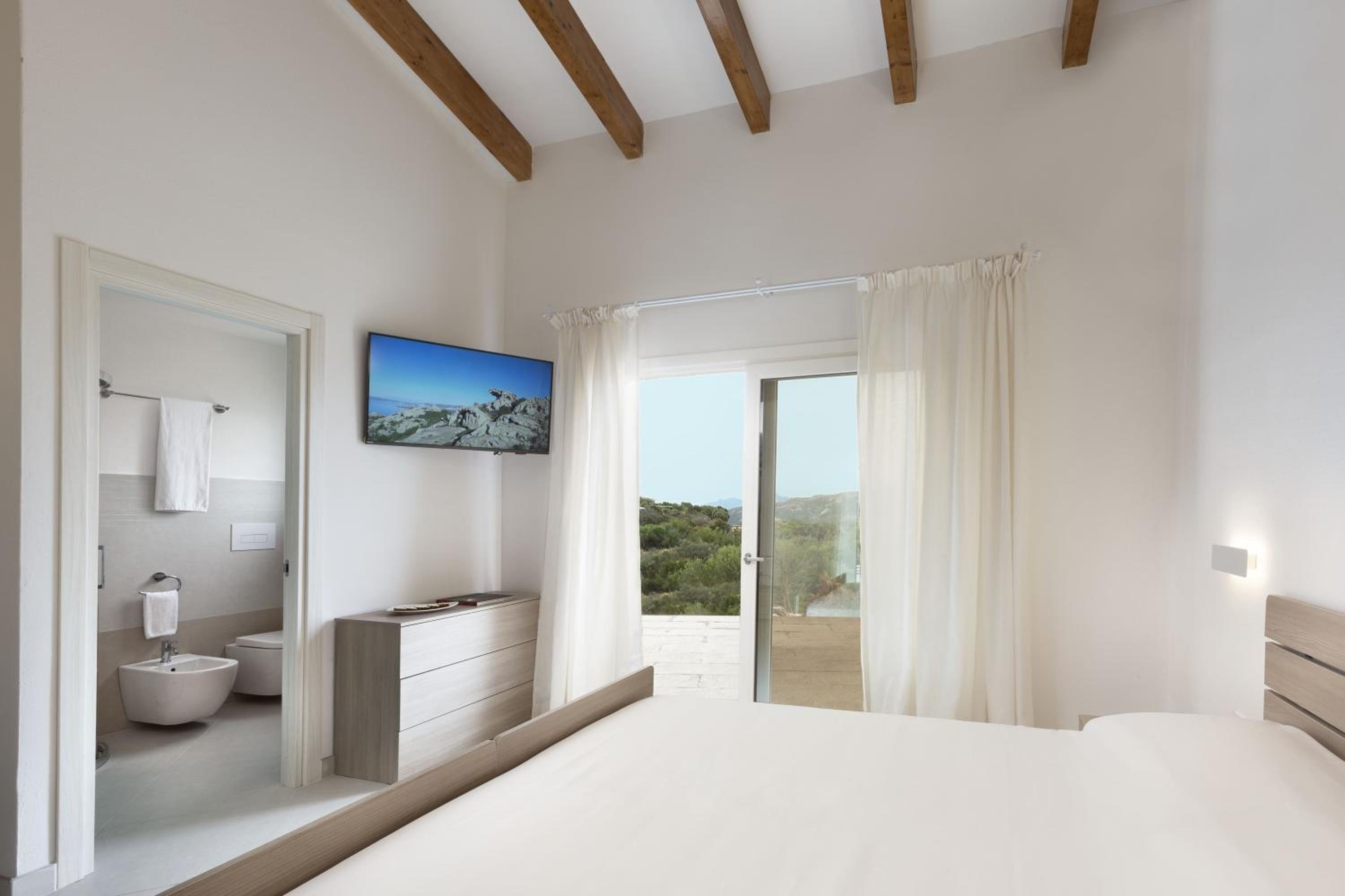 Double or Twin Room - Photo 2