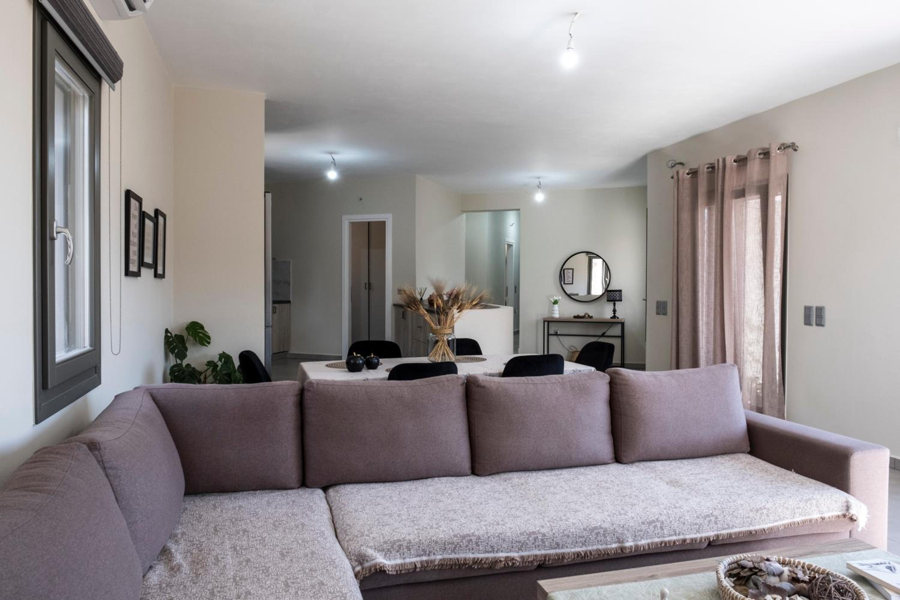 Three-Bedroom Apartment photo 1