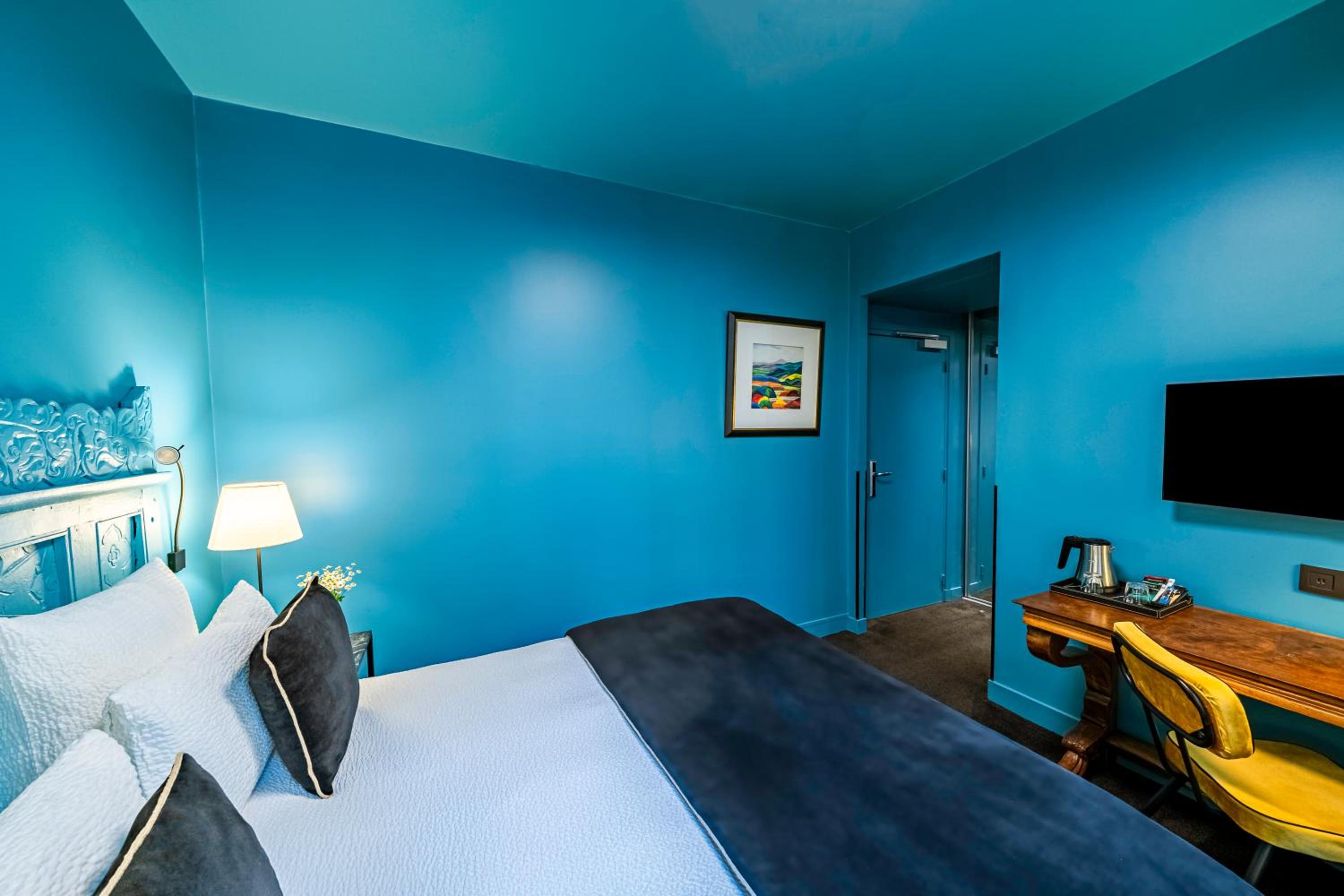 2 Adjacent rooms photo 3