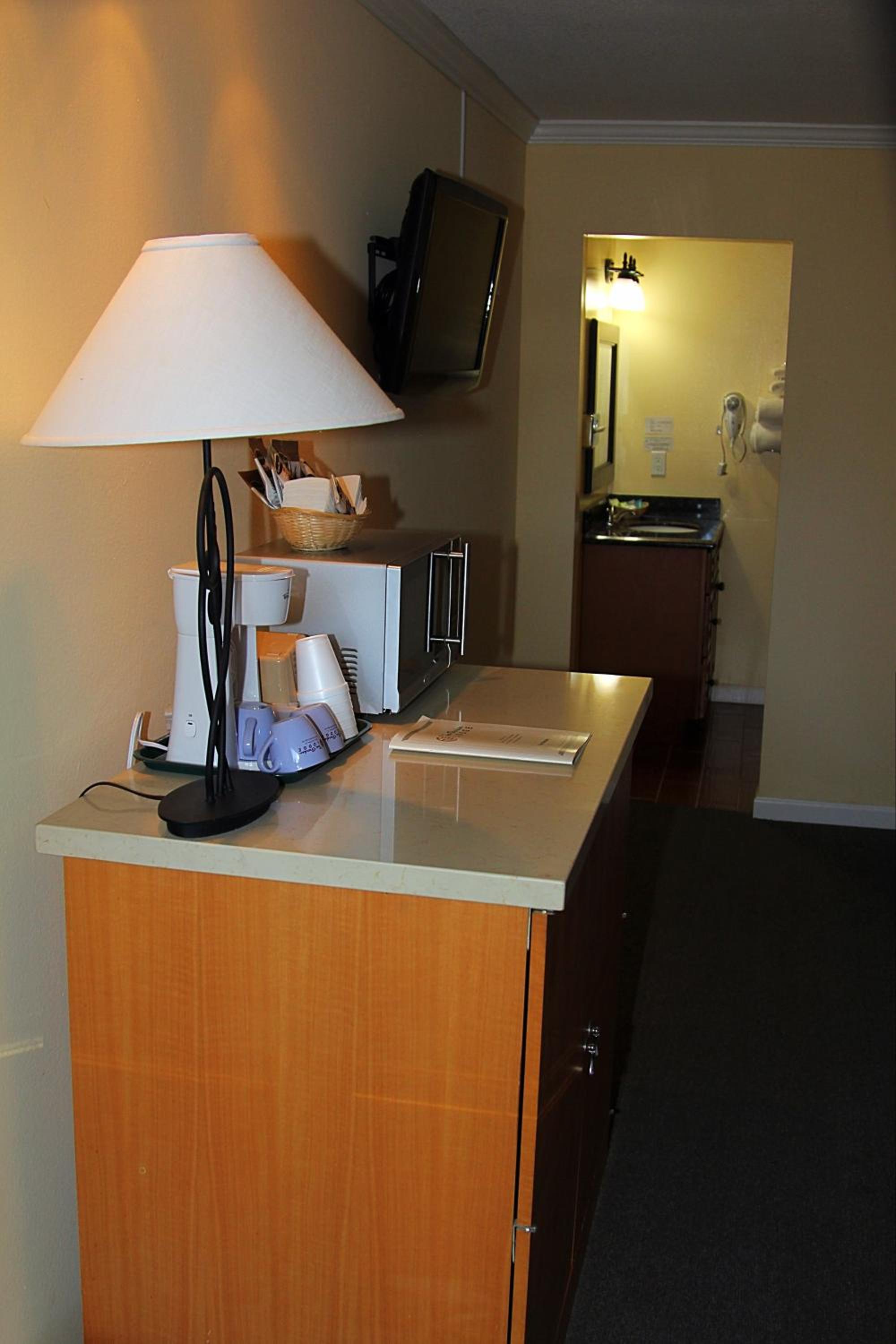 Superior King Room - Photo 7