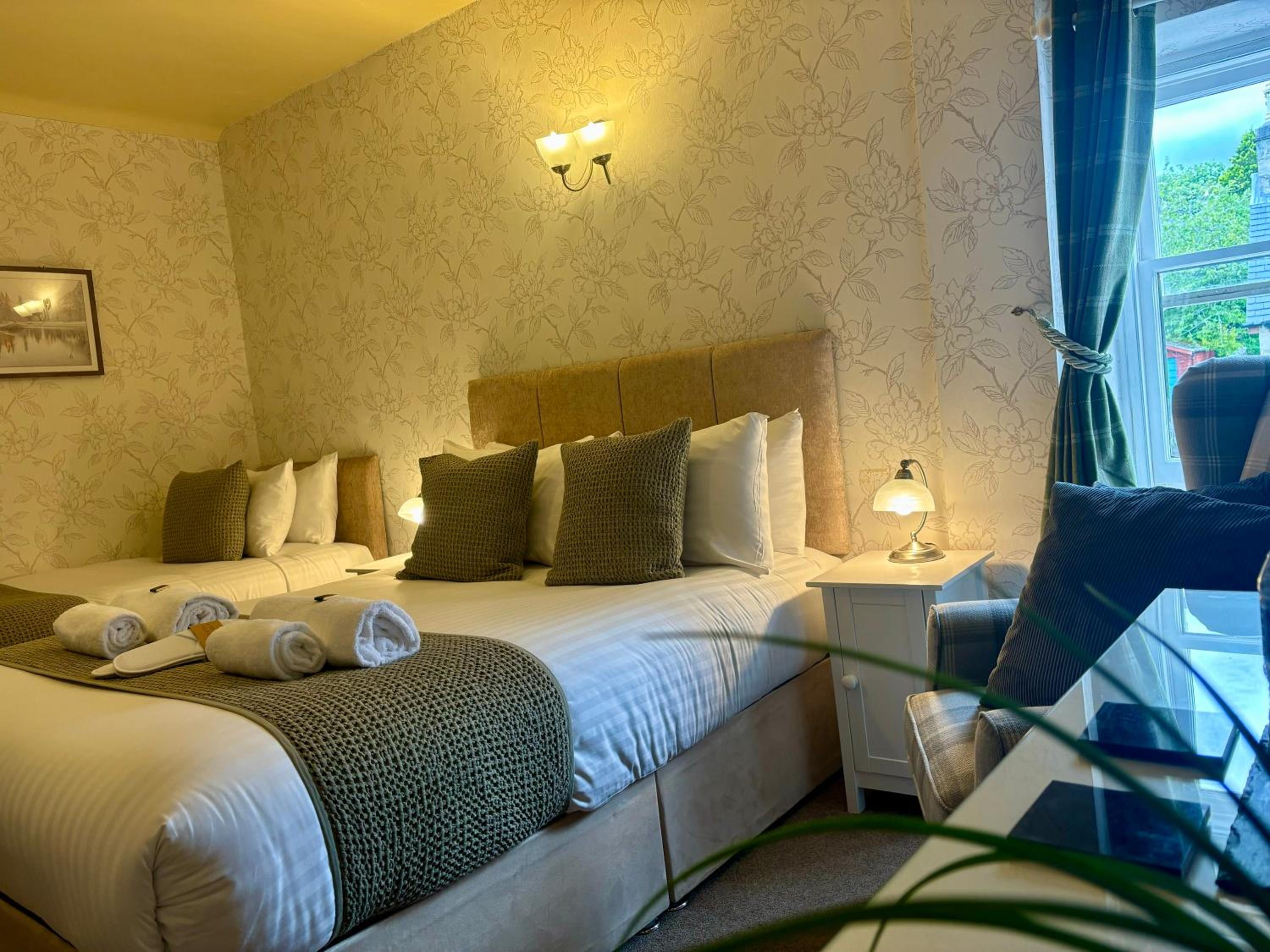 Superior King Room photo 2