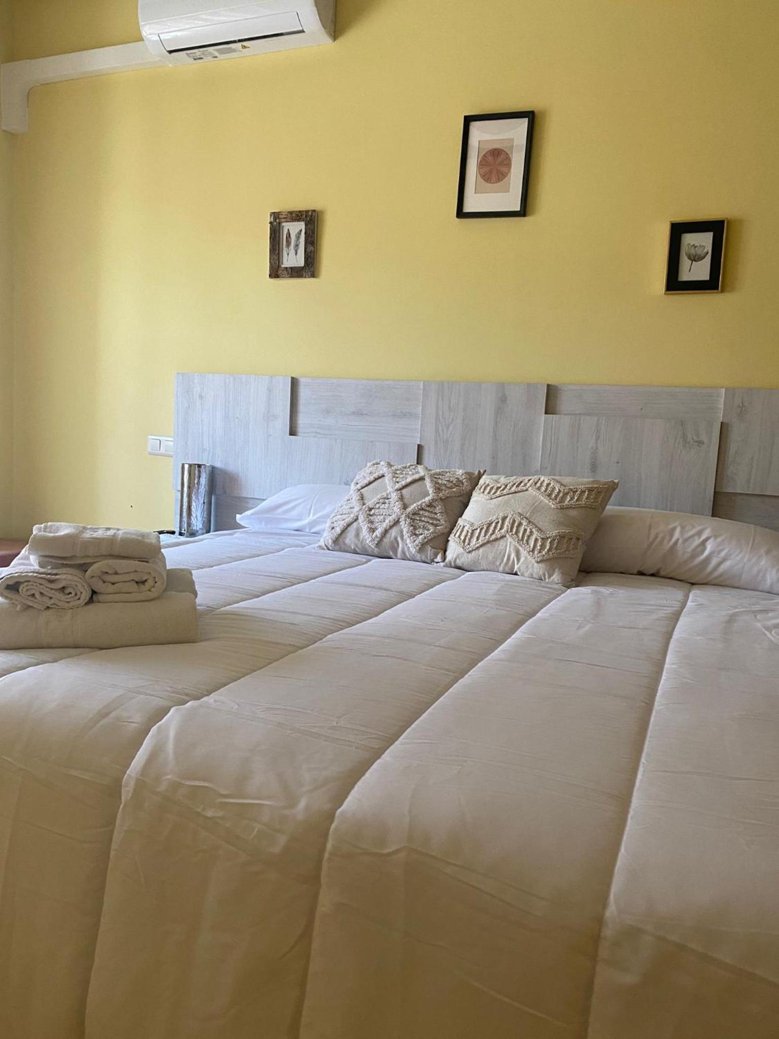 Standard Double Room photo 3