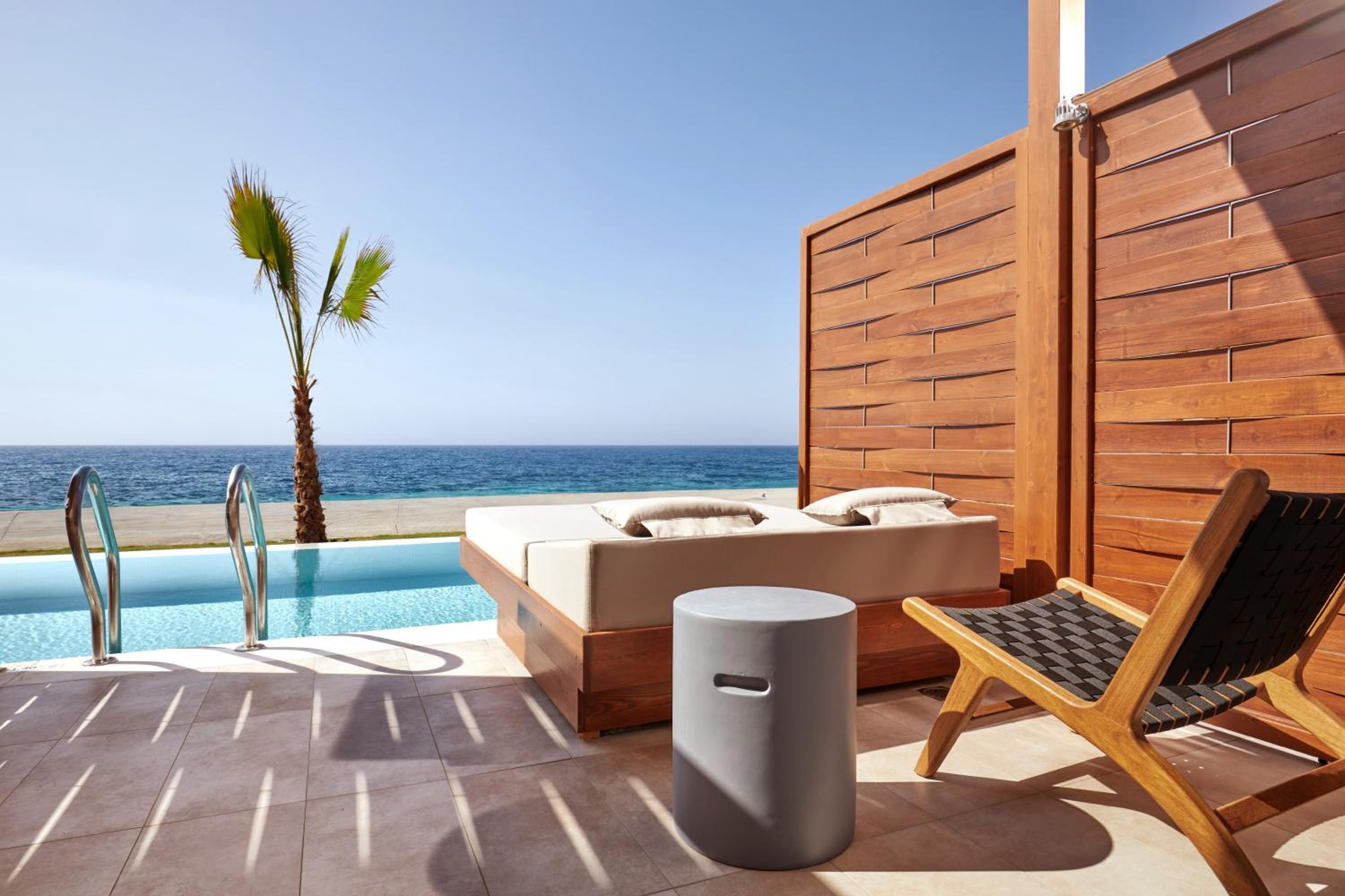 Superior Swim Up with Sea View photo 3