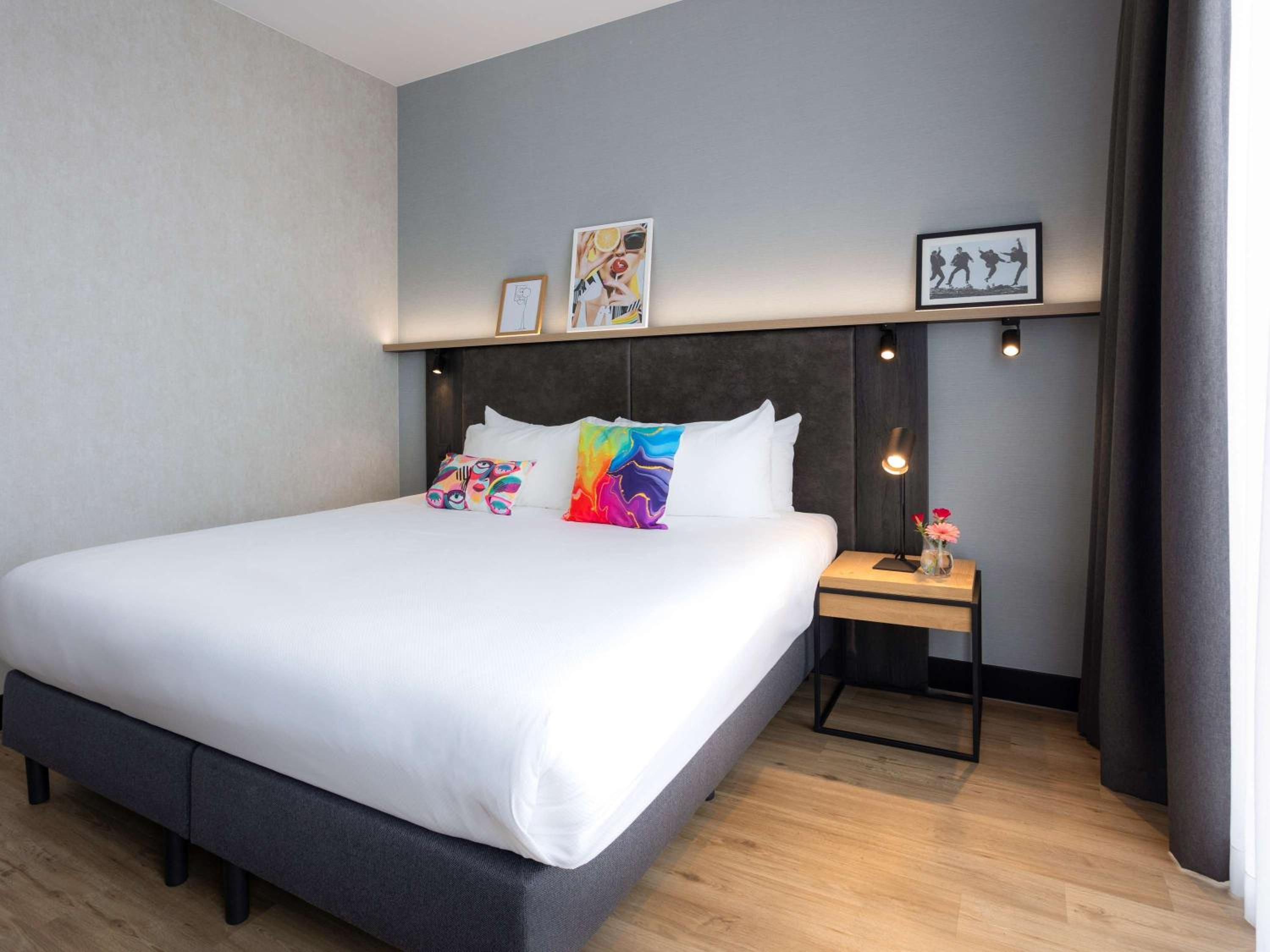 Deluxe Room with Balcony - Top Floor - Photo 19