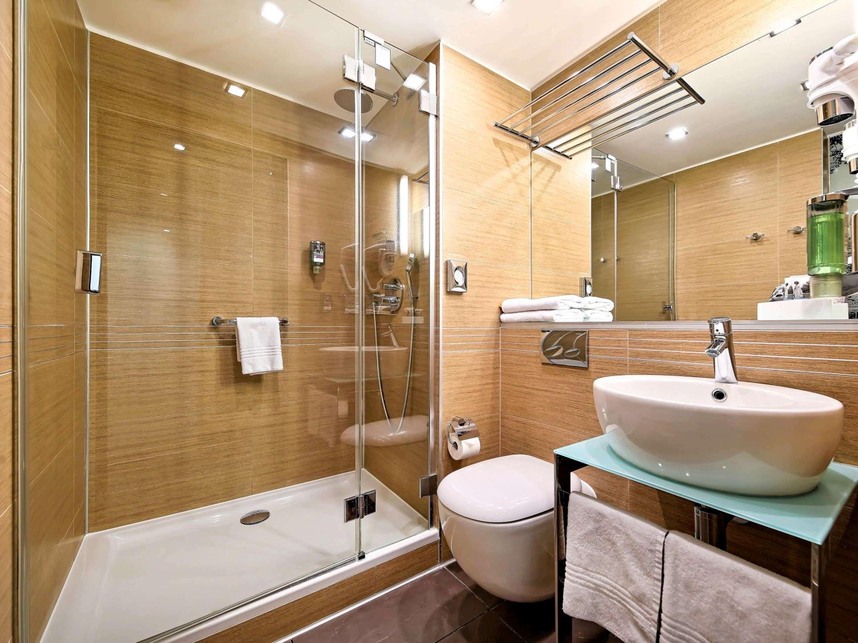 Standard Double Room - Photo 15