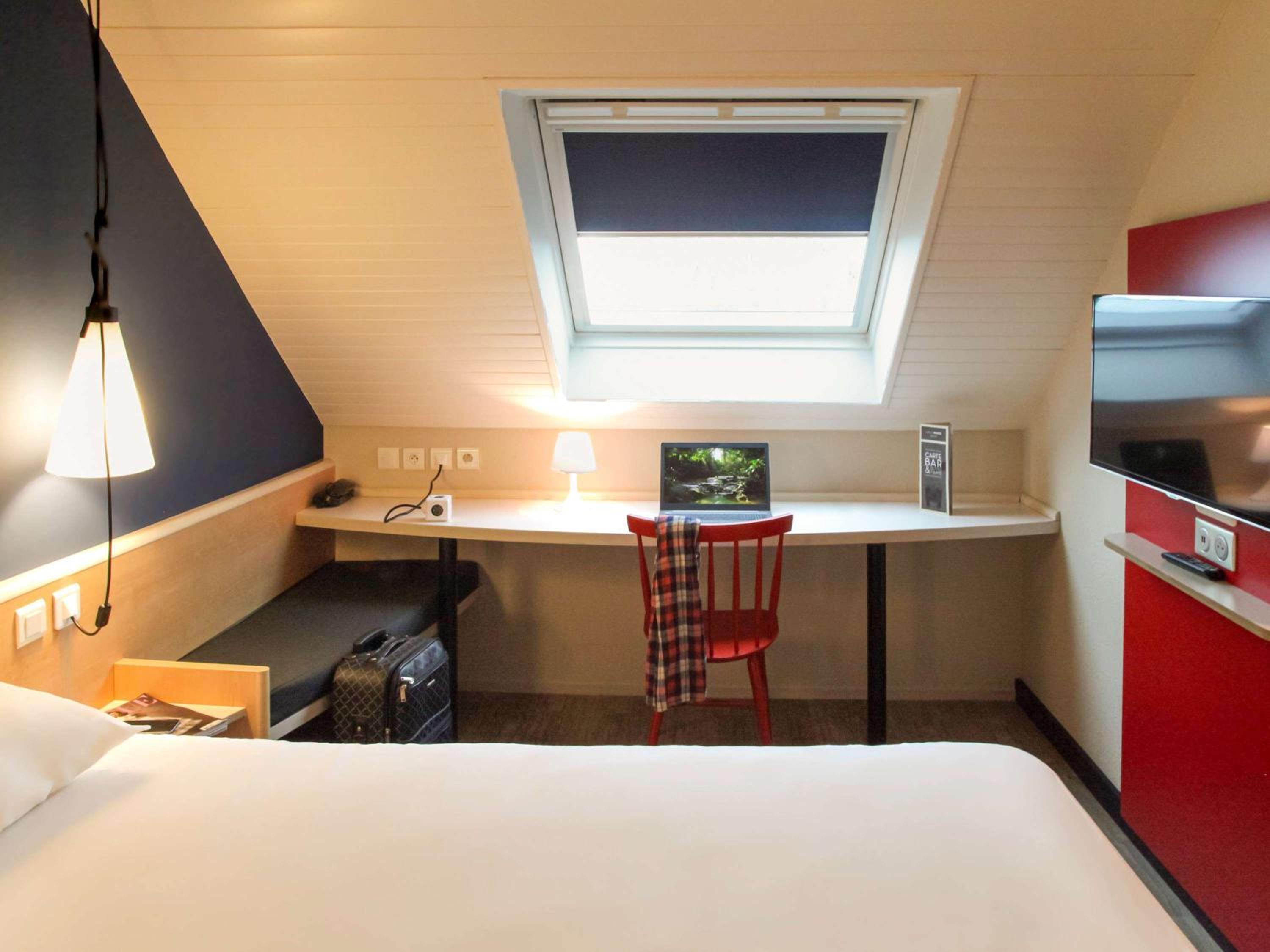 Standard Twin Room - Photo 1
