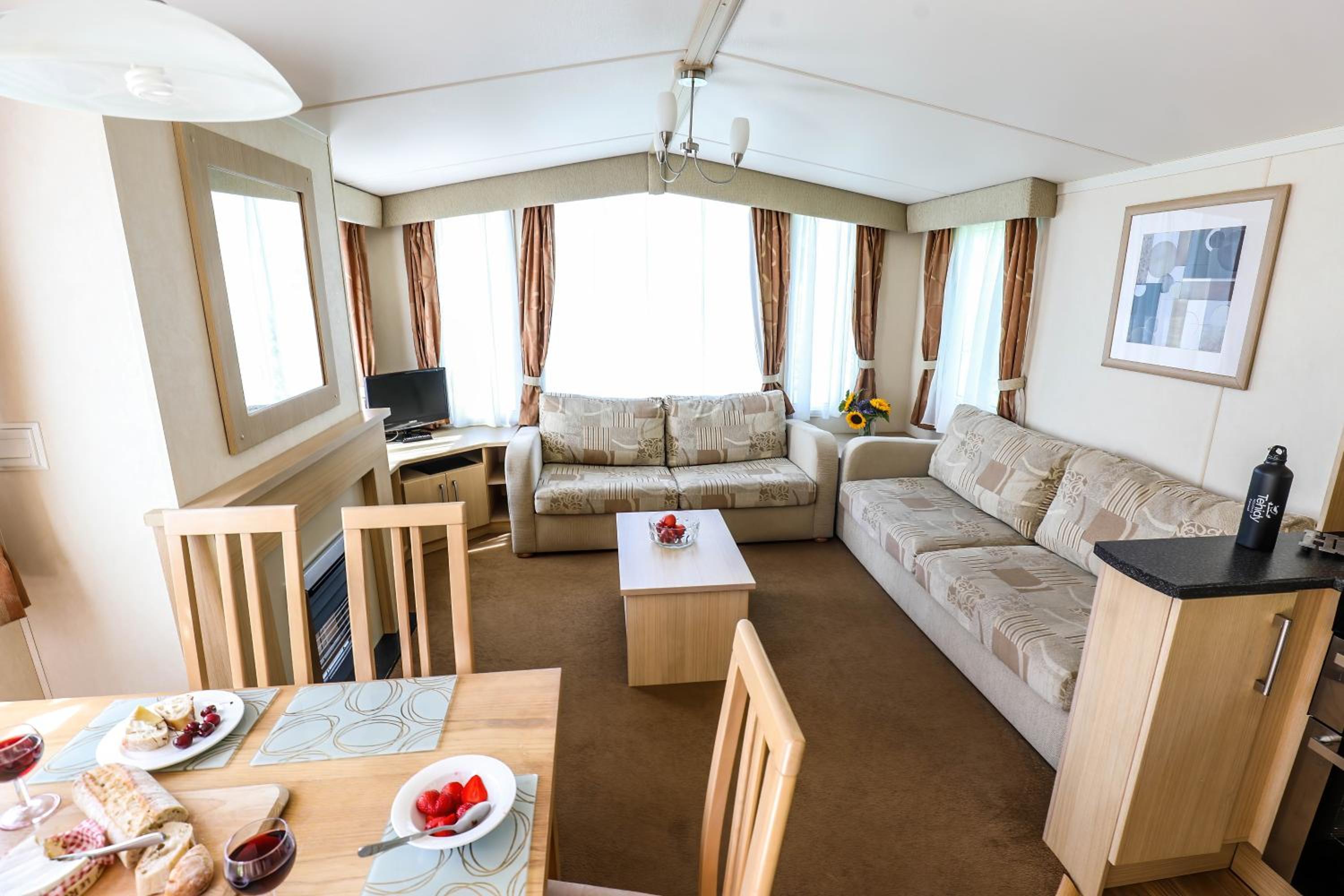 3 Bedroom Gold Caravan