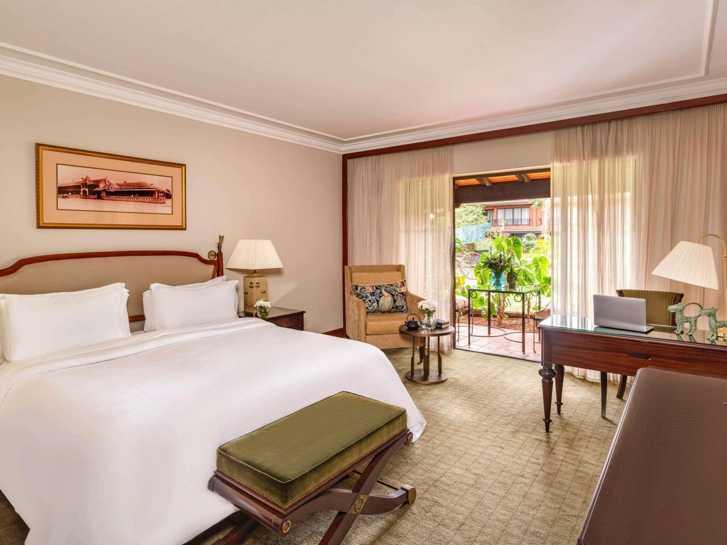 Signature King Suite photo 3