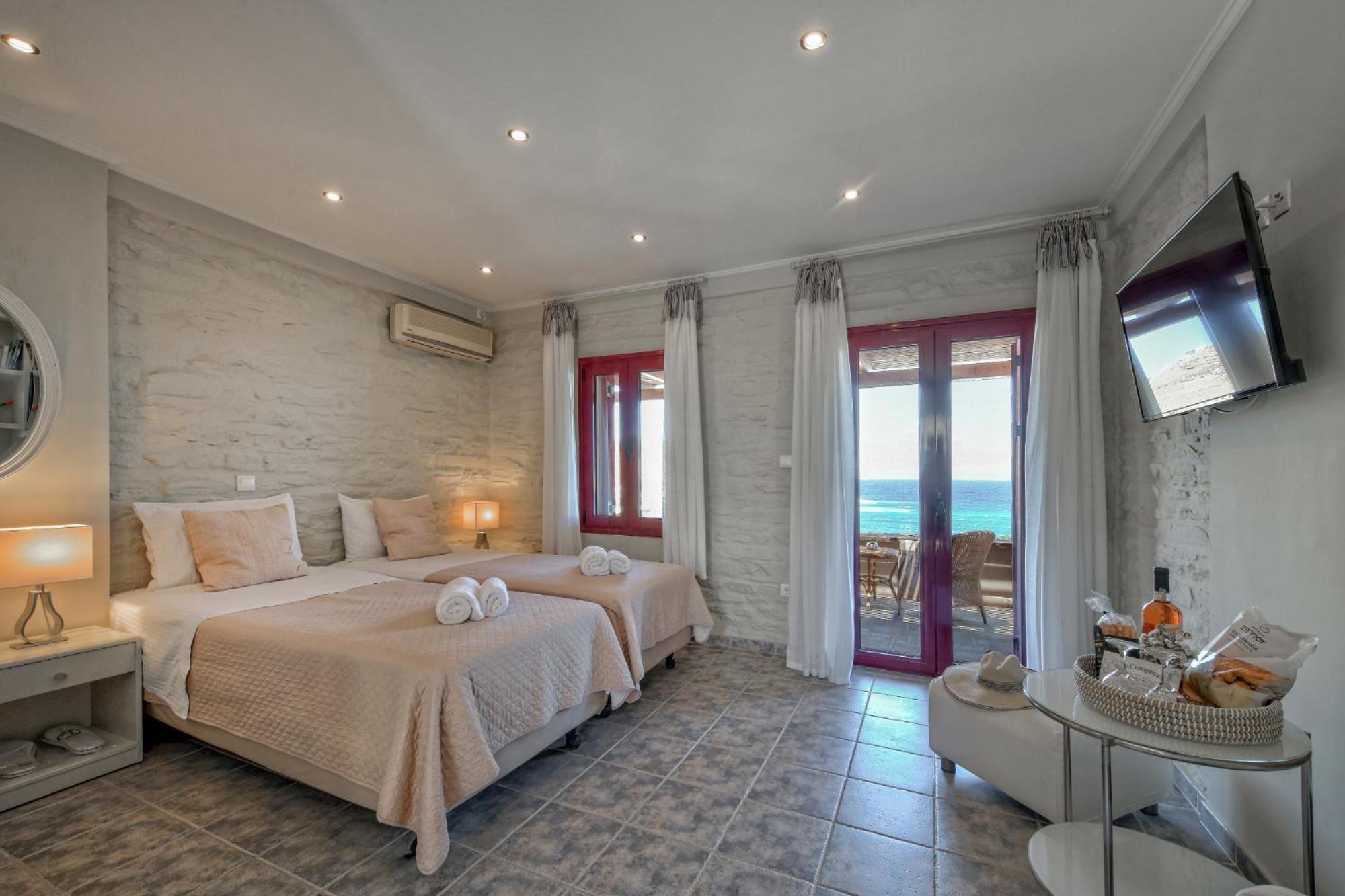 Deluxe Double or Twin Room with Sea View