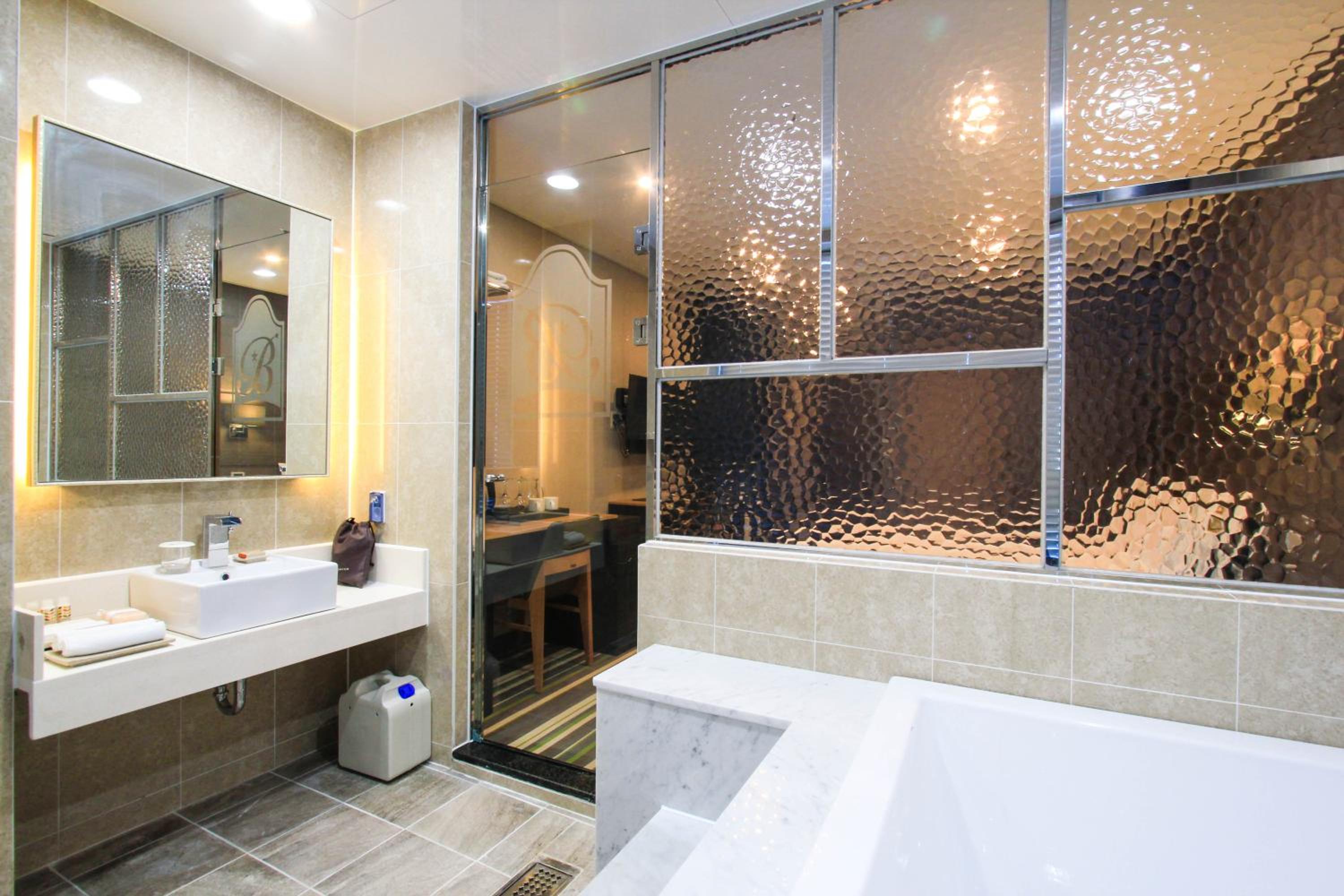 Premium Standard Double Room photo 3