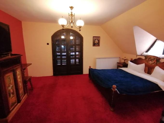 Queen Room With Balcony photo 1