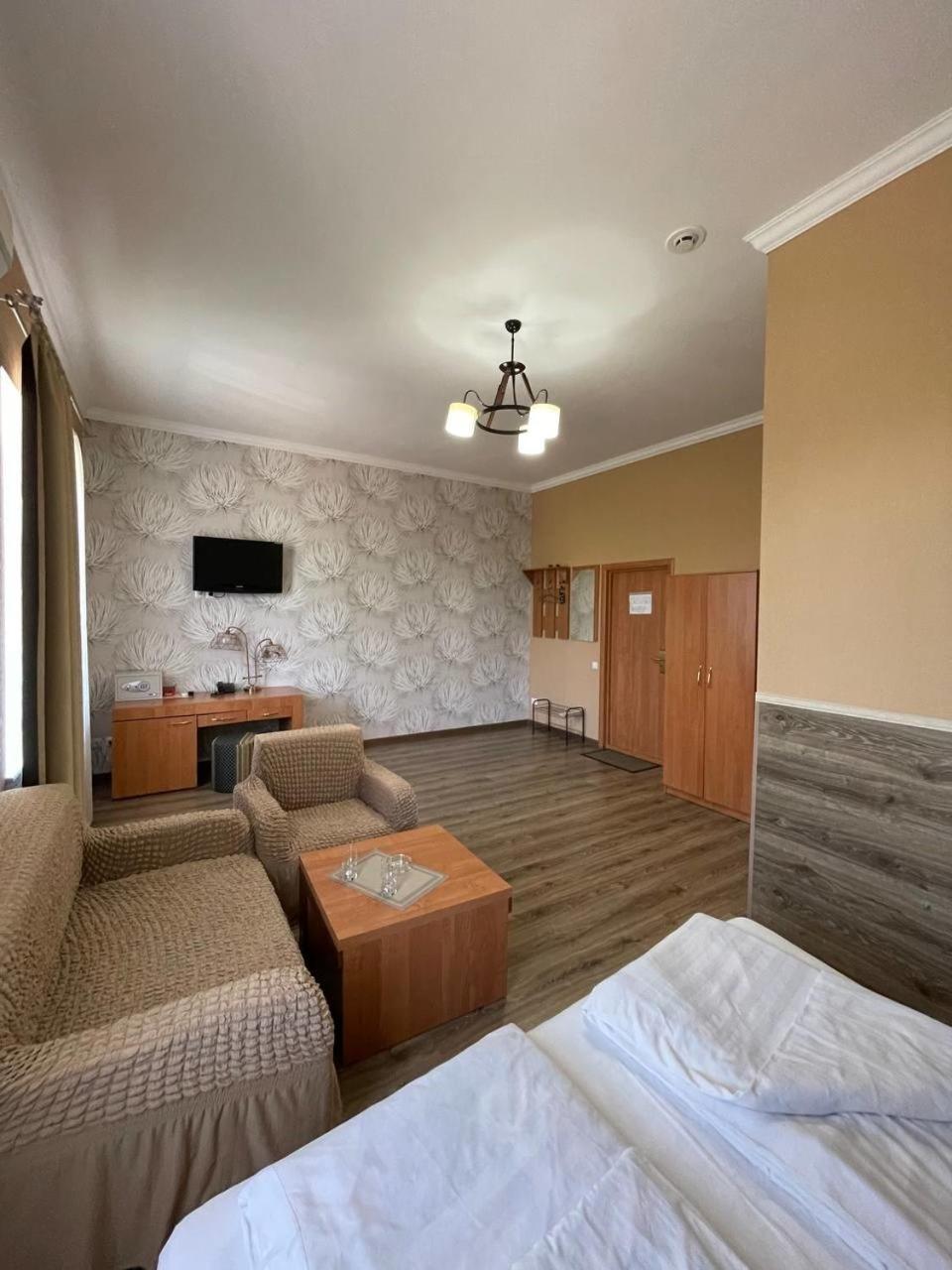 Deluxe Double Room photo 2