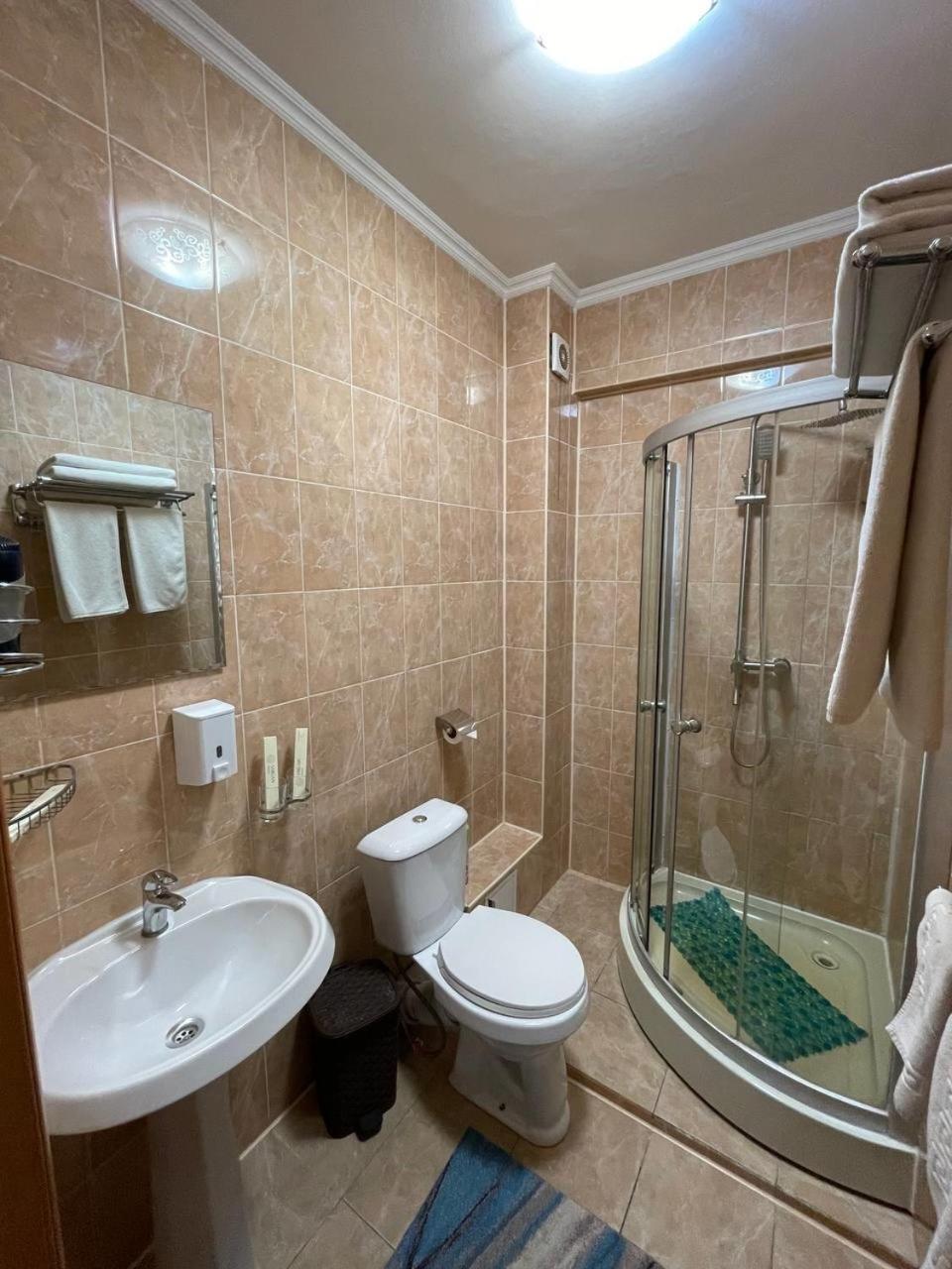 Budget Twin Room photo 2