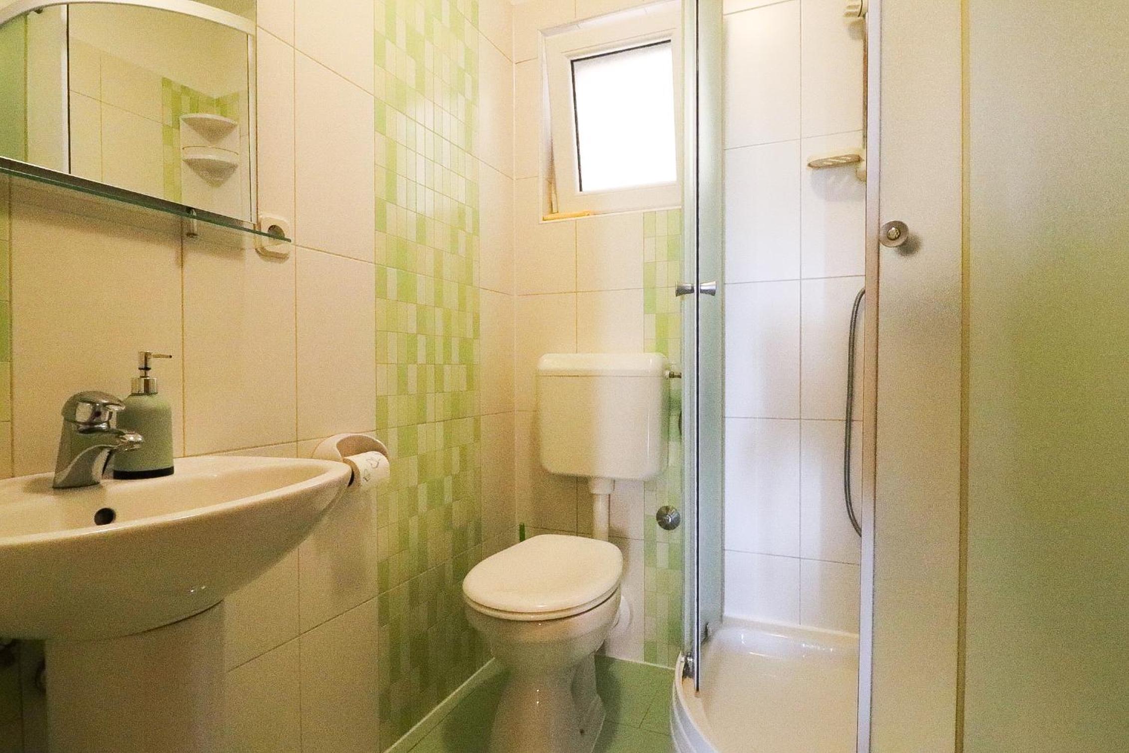 One-Bedroom Apartment with Balcony photo 2