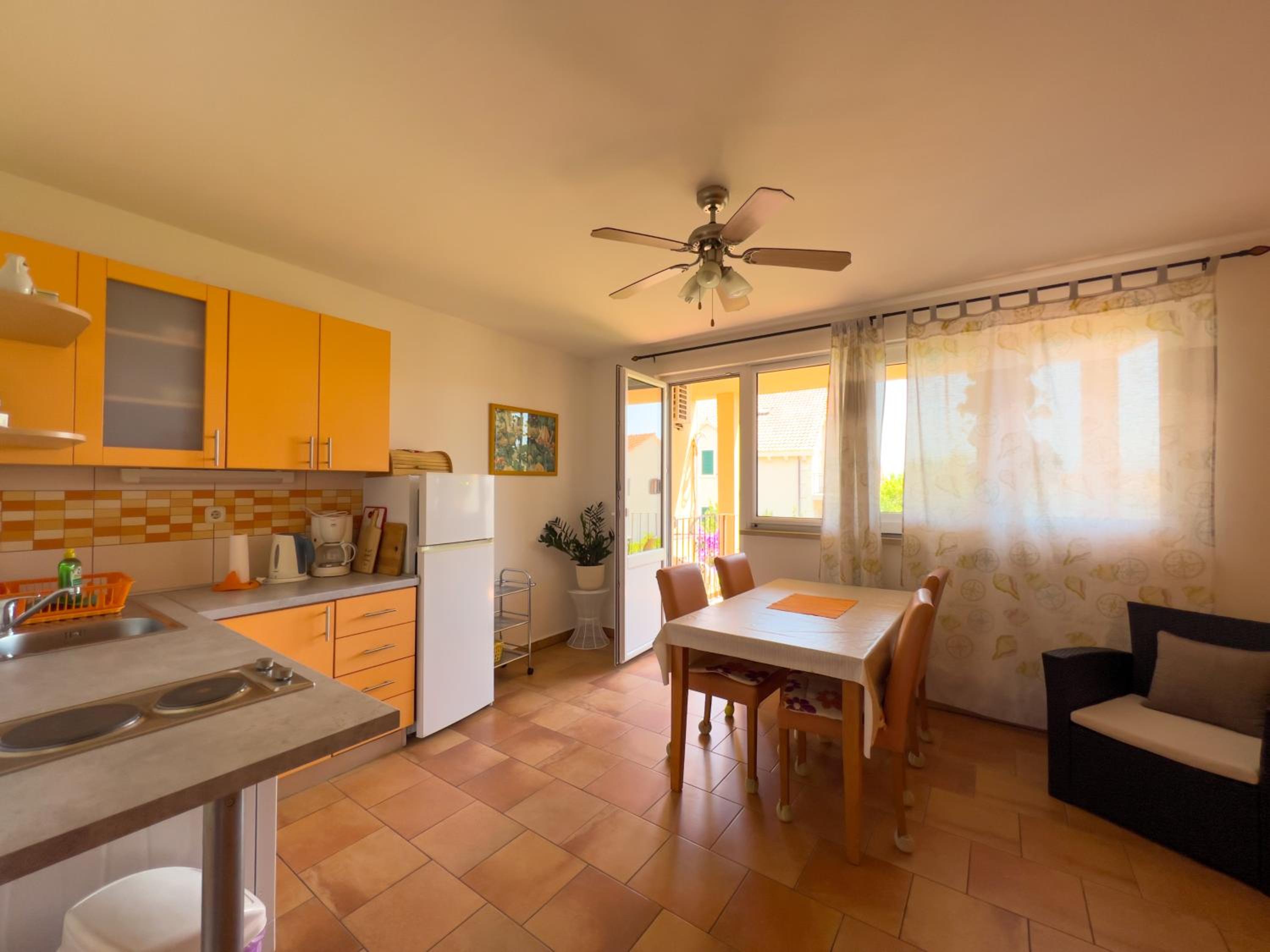 One-Bedroom Apartment with Balcony photo 3