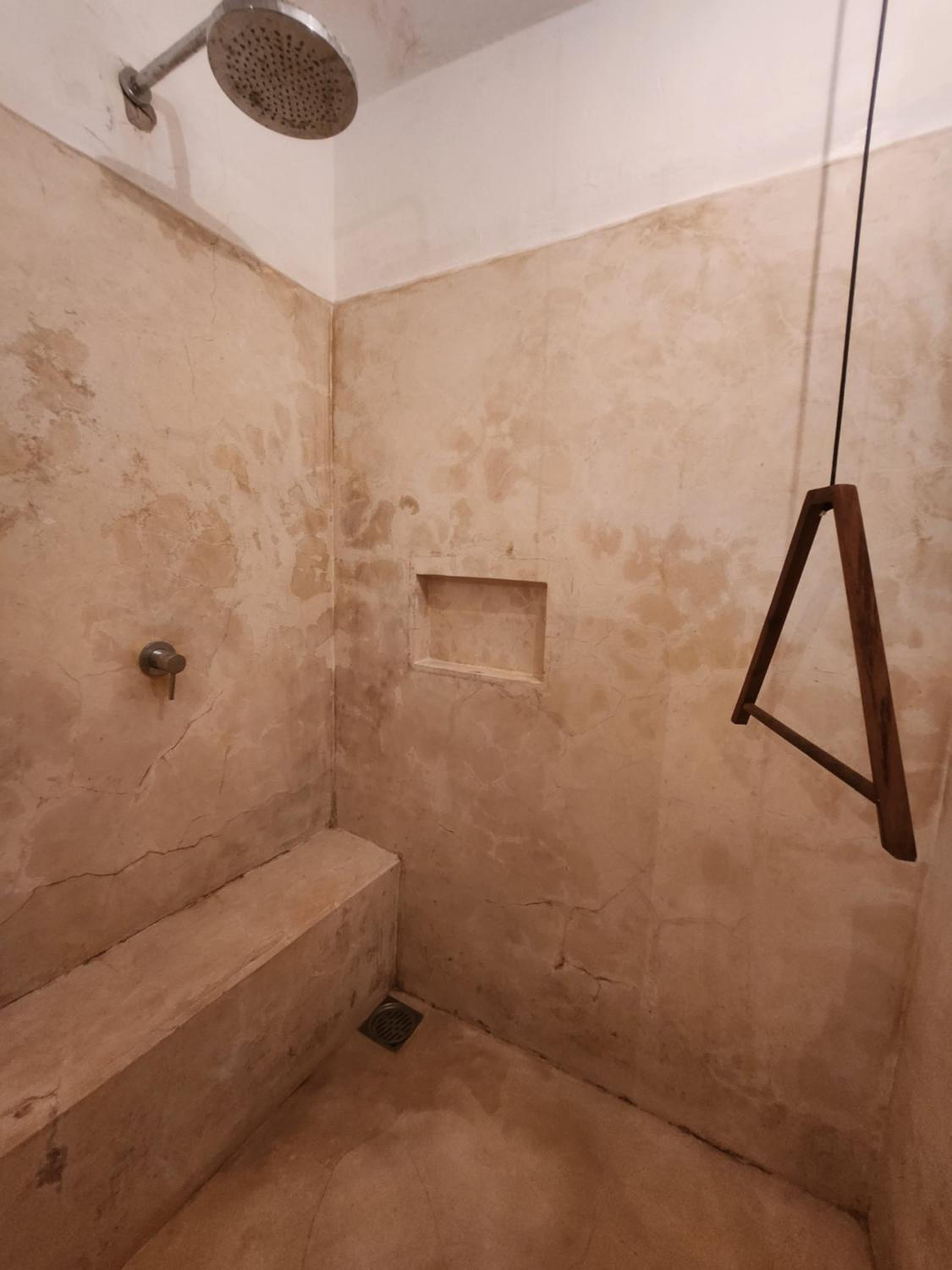 Quadruple Room with Private Bathroom photo 2