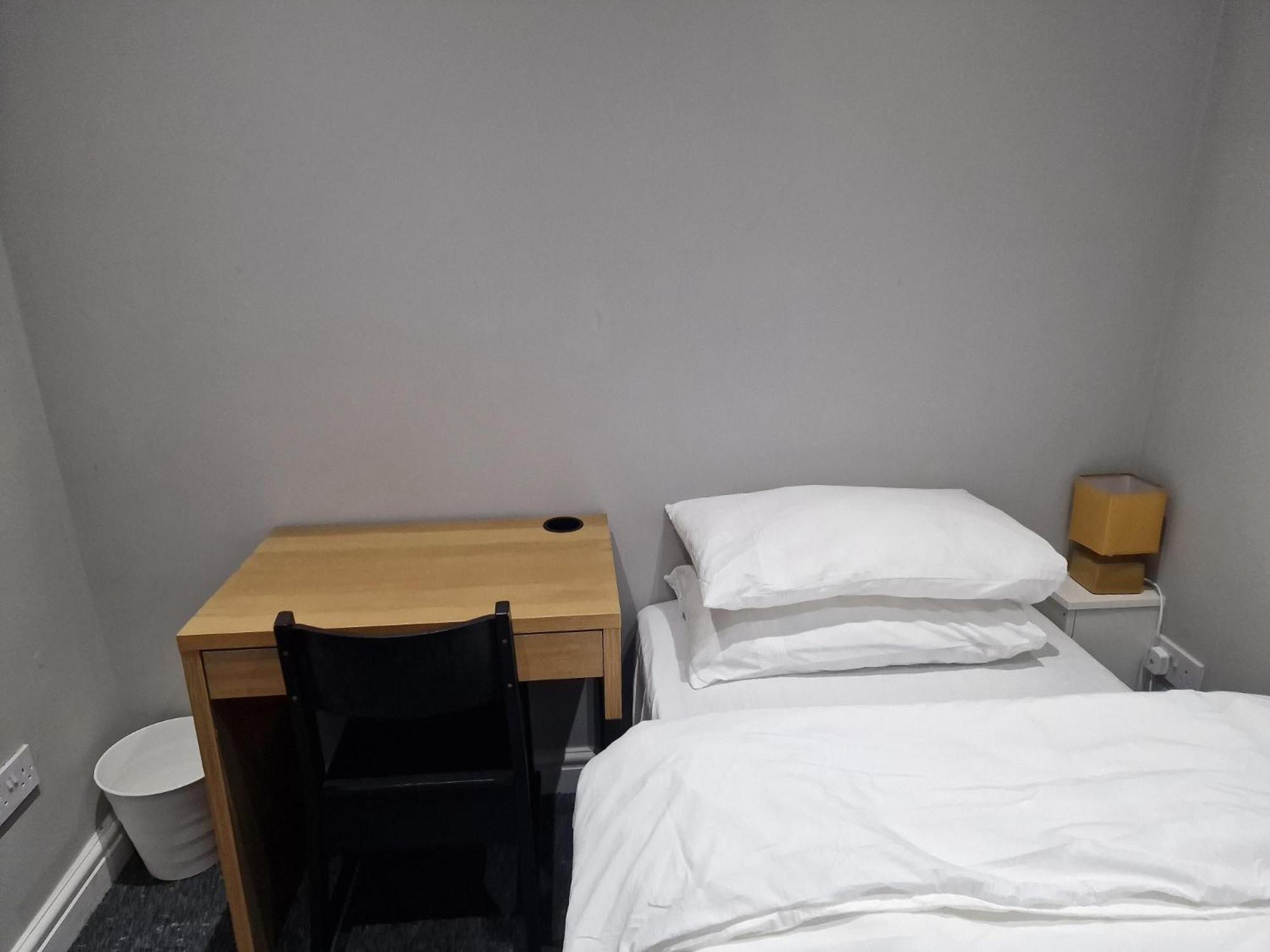 Apartment photo 2