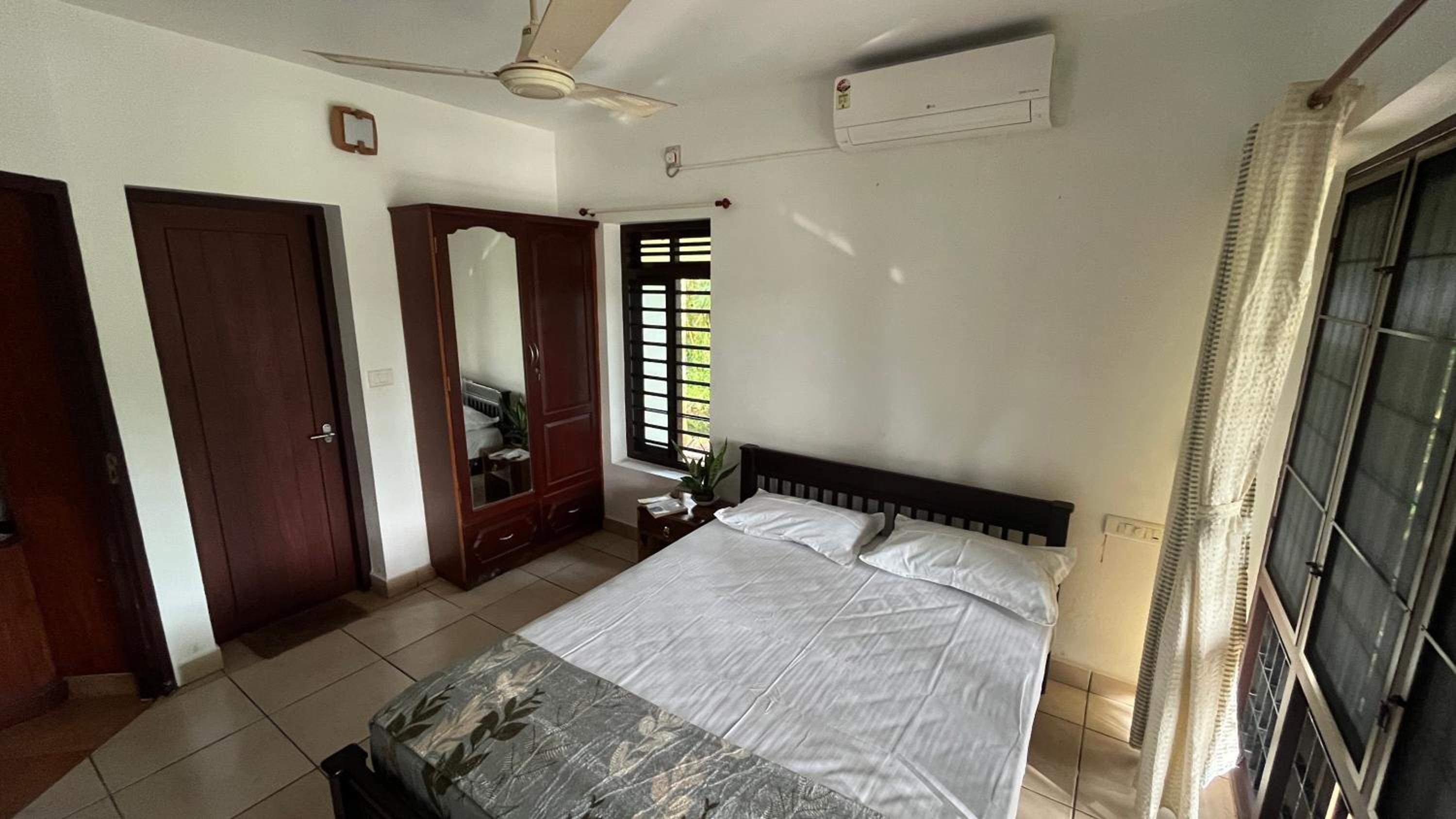 Two-Bedroom House photo 1