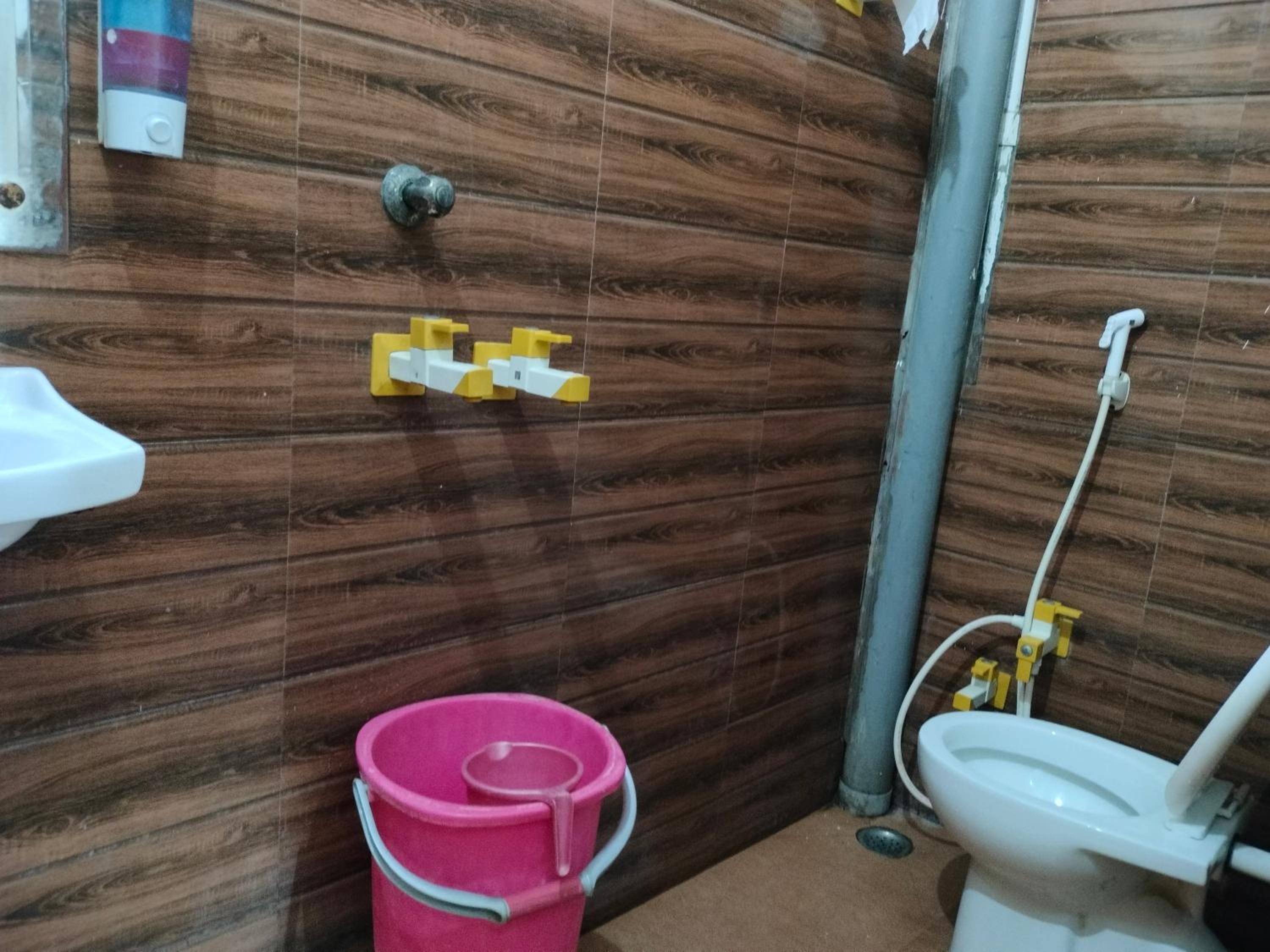 Single Room photo 2
