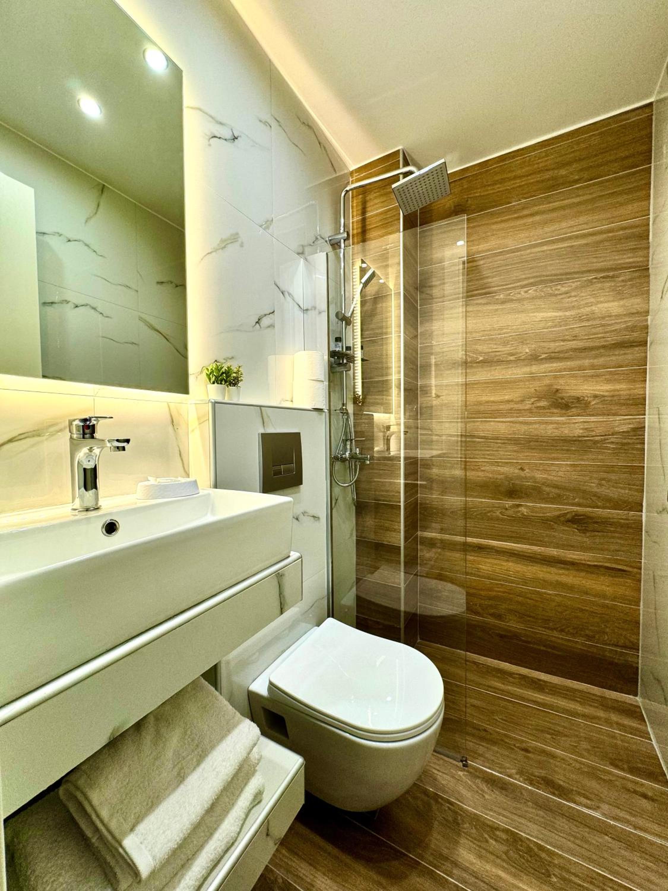 Double Room with Balcony photo 3