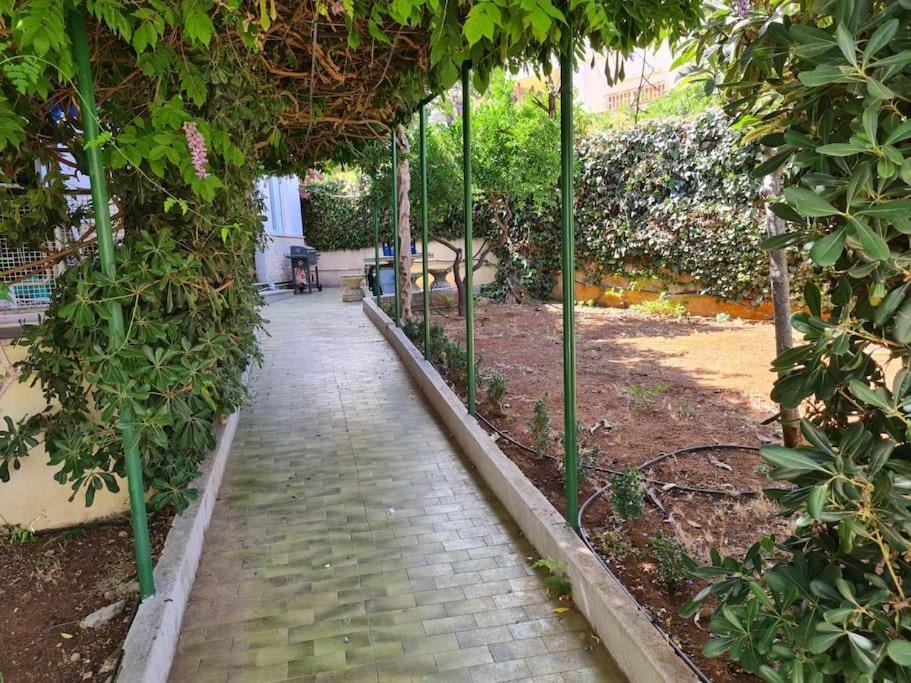 Villa photo 3