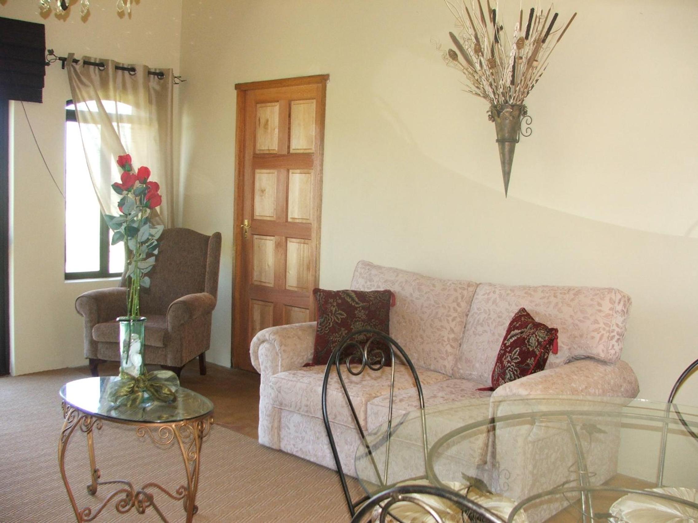Suite with Mountain View and Fan - Photo 8