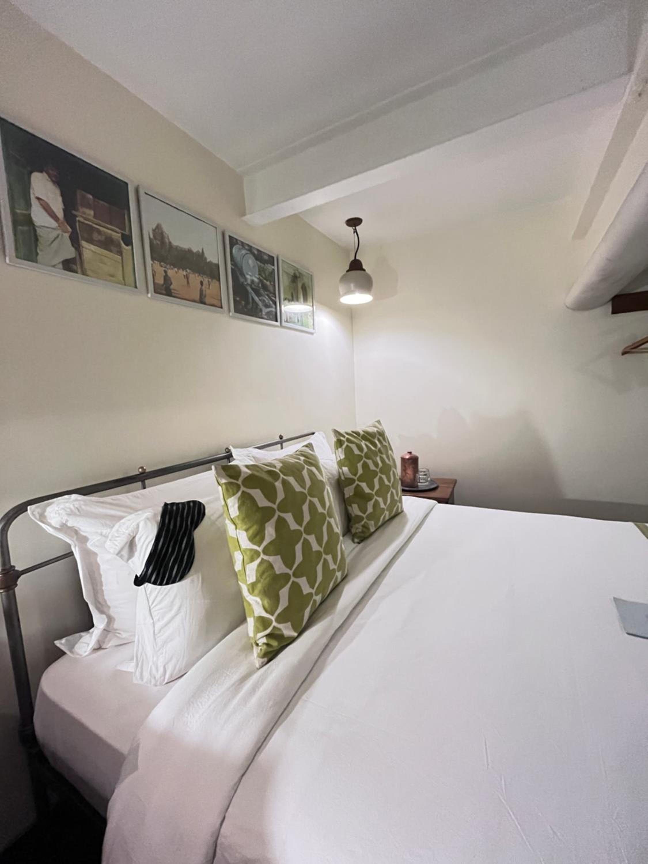 Basic Double Room (Shared Toilet) Non smoking and No Window