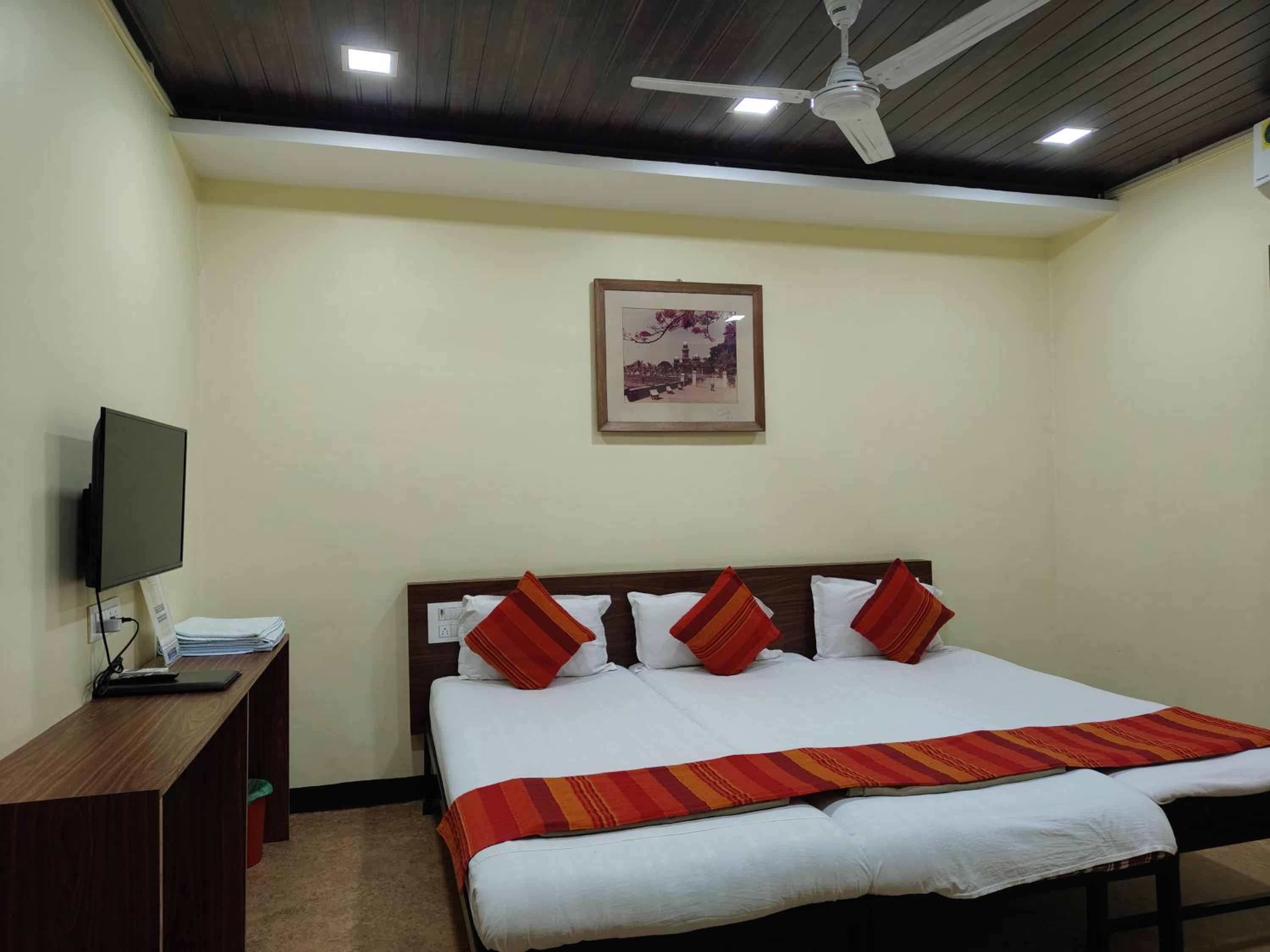 Deluxe Triple Room - Photo 1