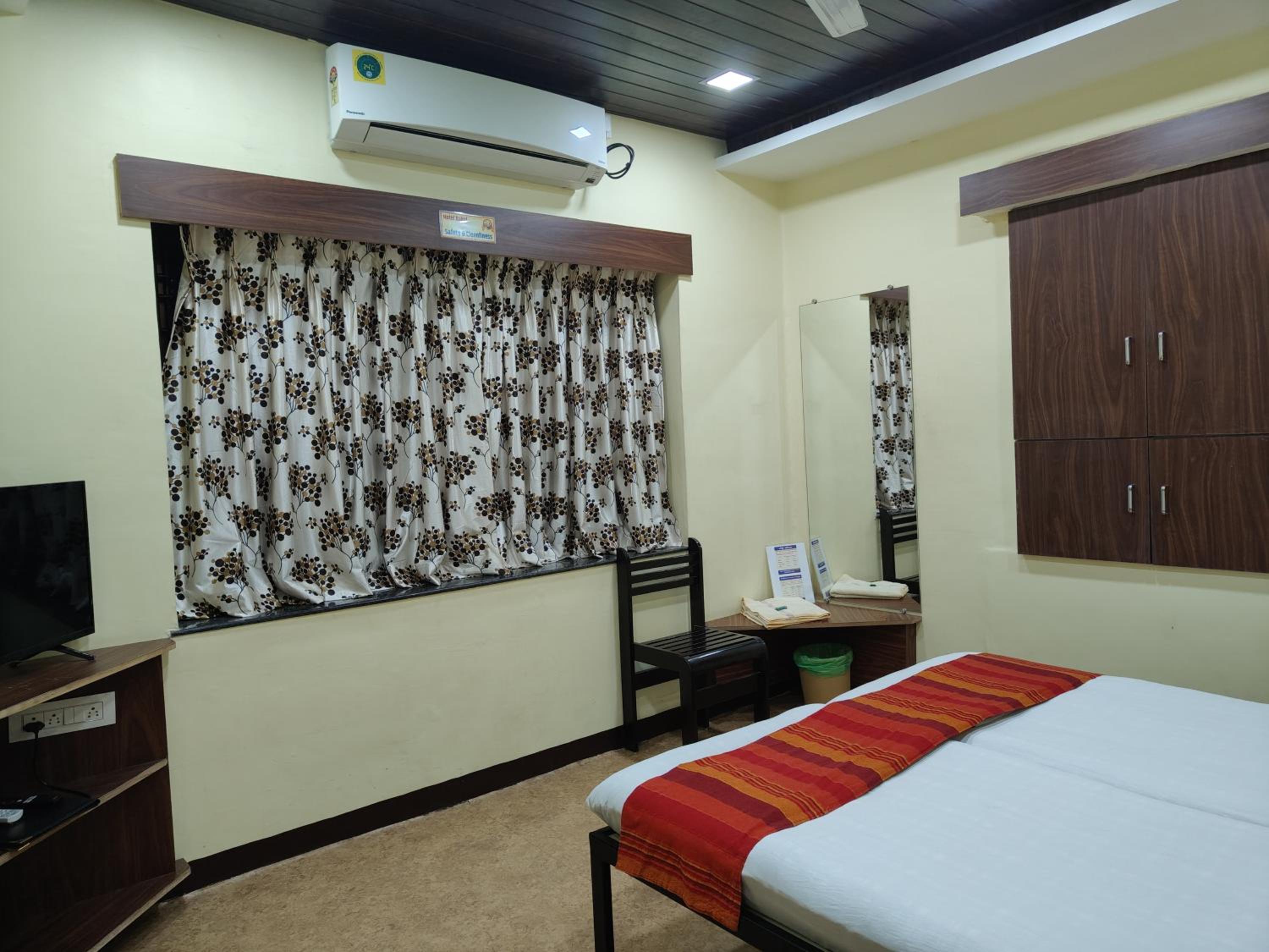 Deluxe Double Room - Photo 2