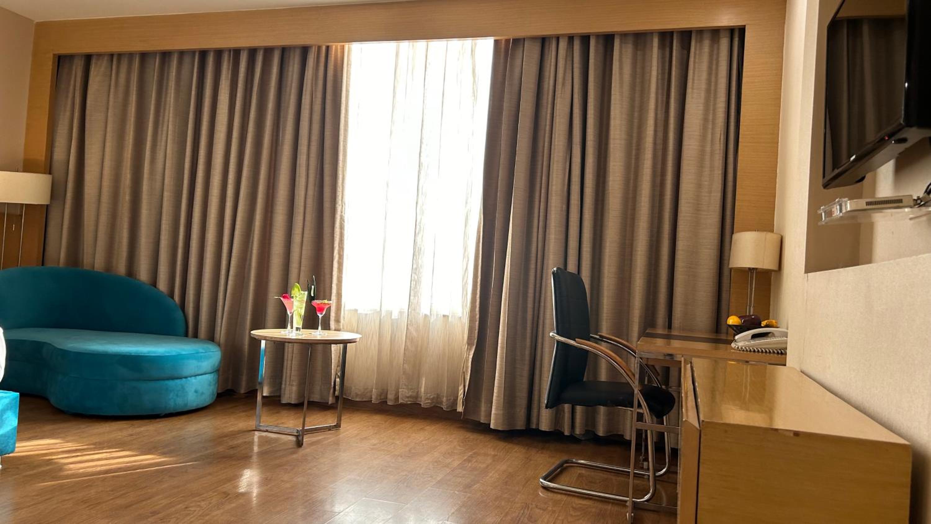 Suite photo 1