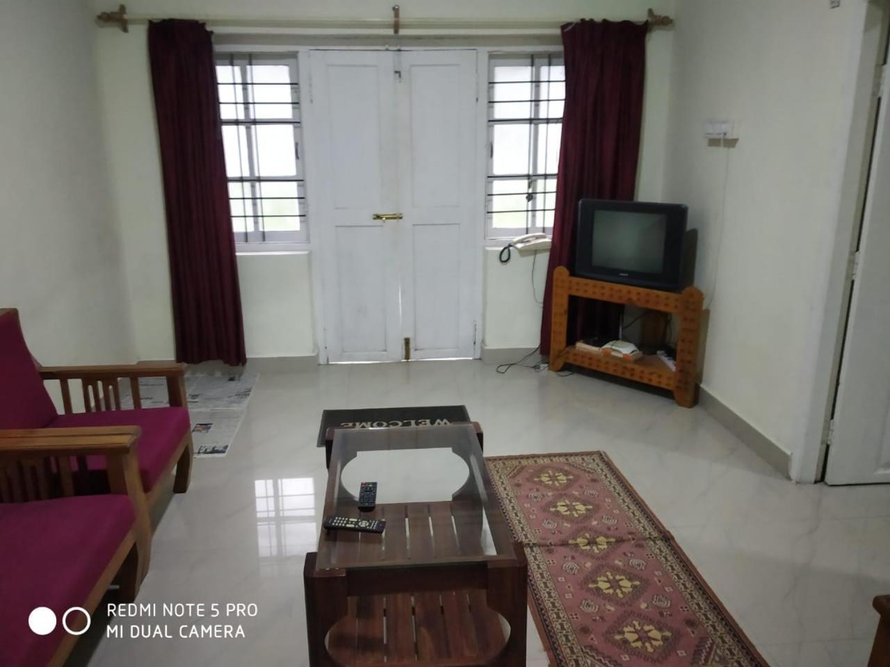 One-Bedroom House photo 2