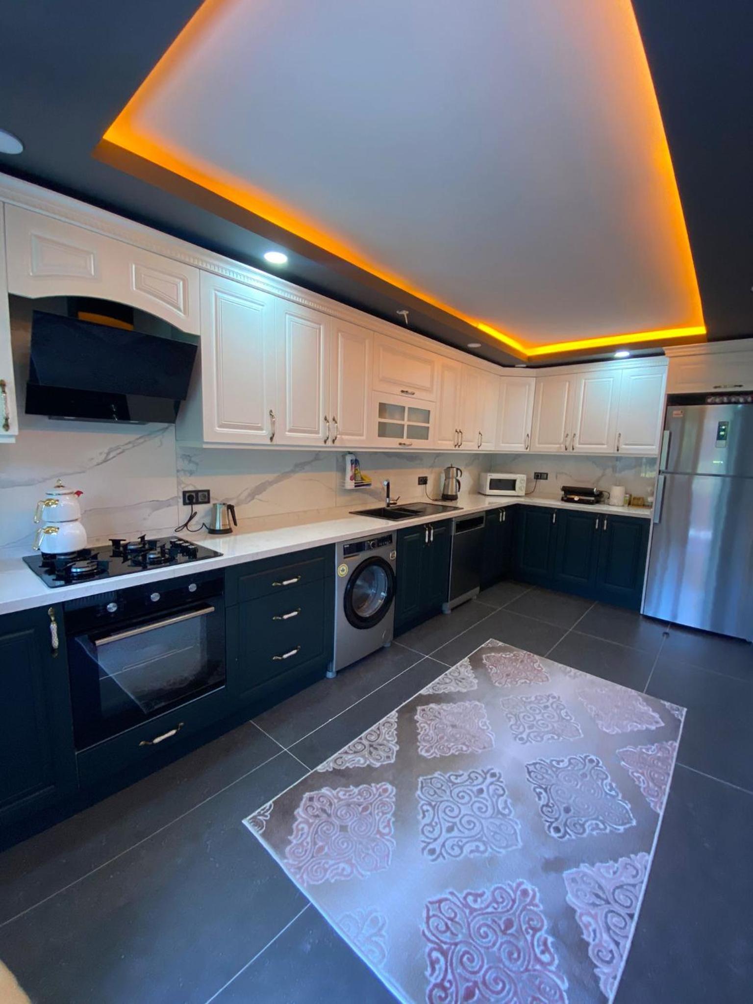 Family Two-Bedroom Apartment with View photo 3