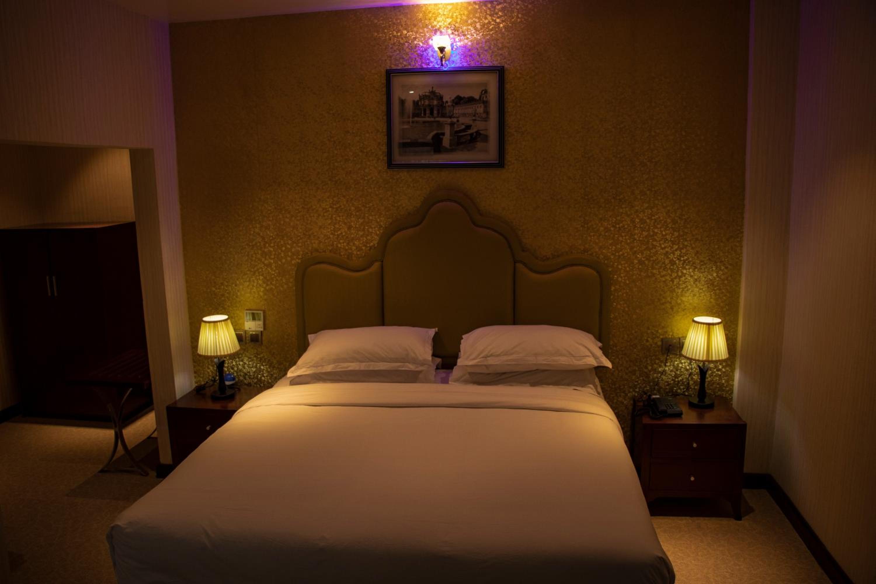 Deluxe Single Room
