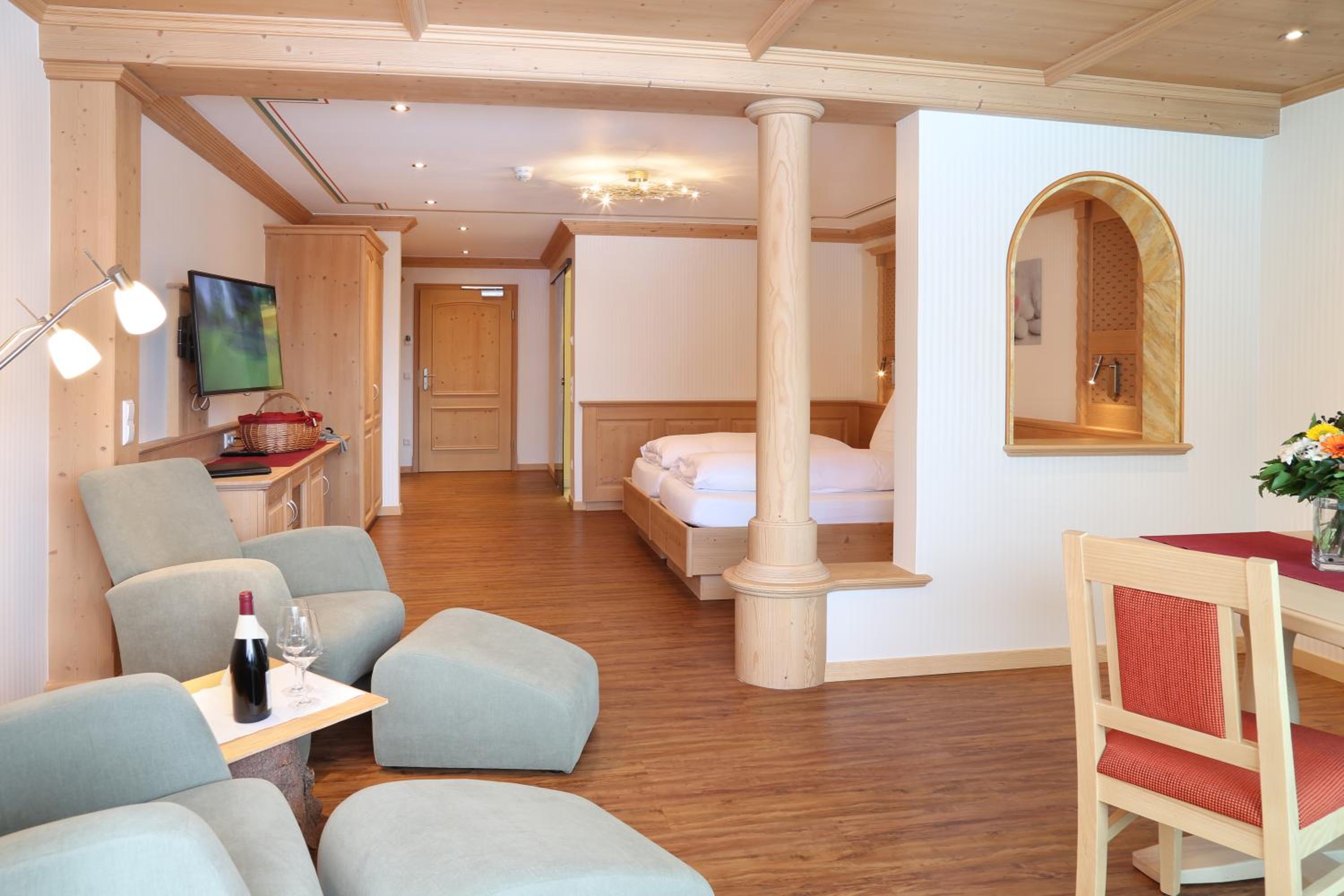 Superior Double Room with Balcony photo 3