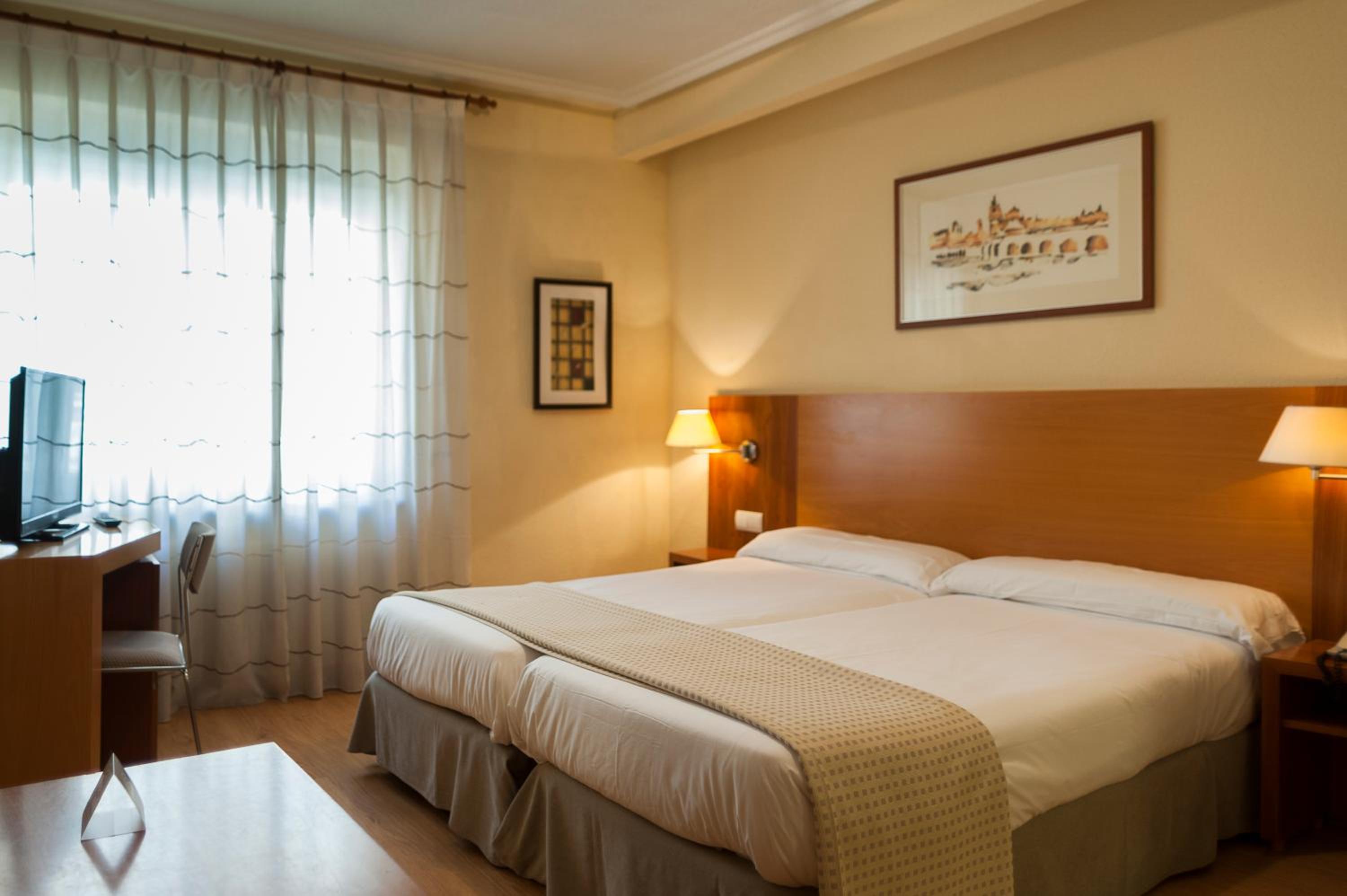 Double or Twin Room photo 2