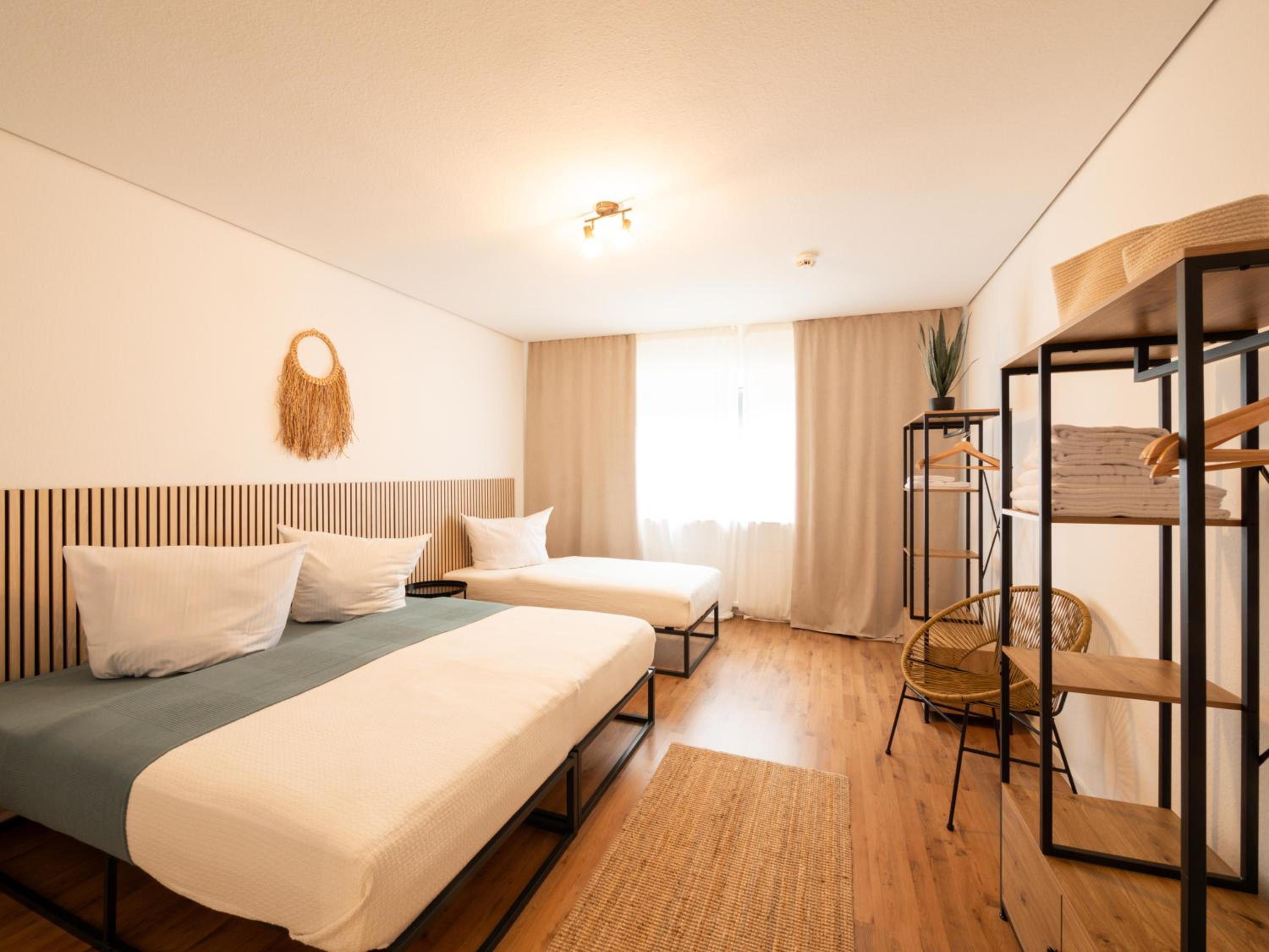 One-Bedroom Apartment - Photo 7