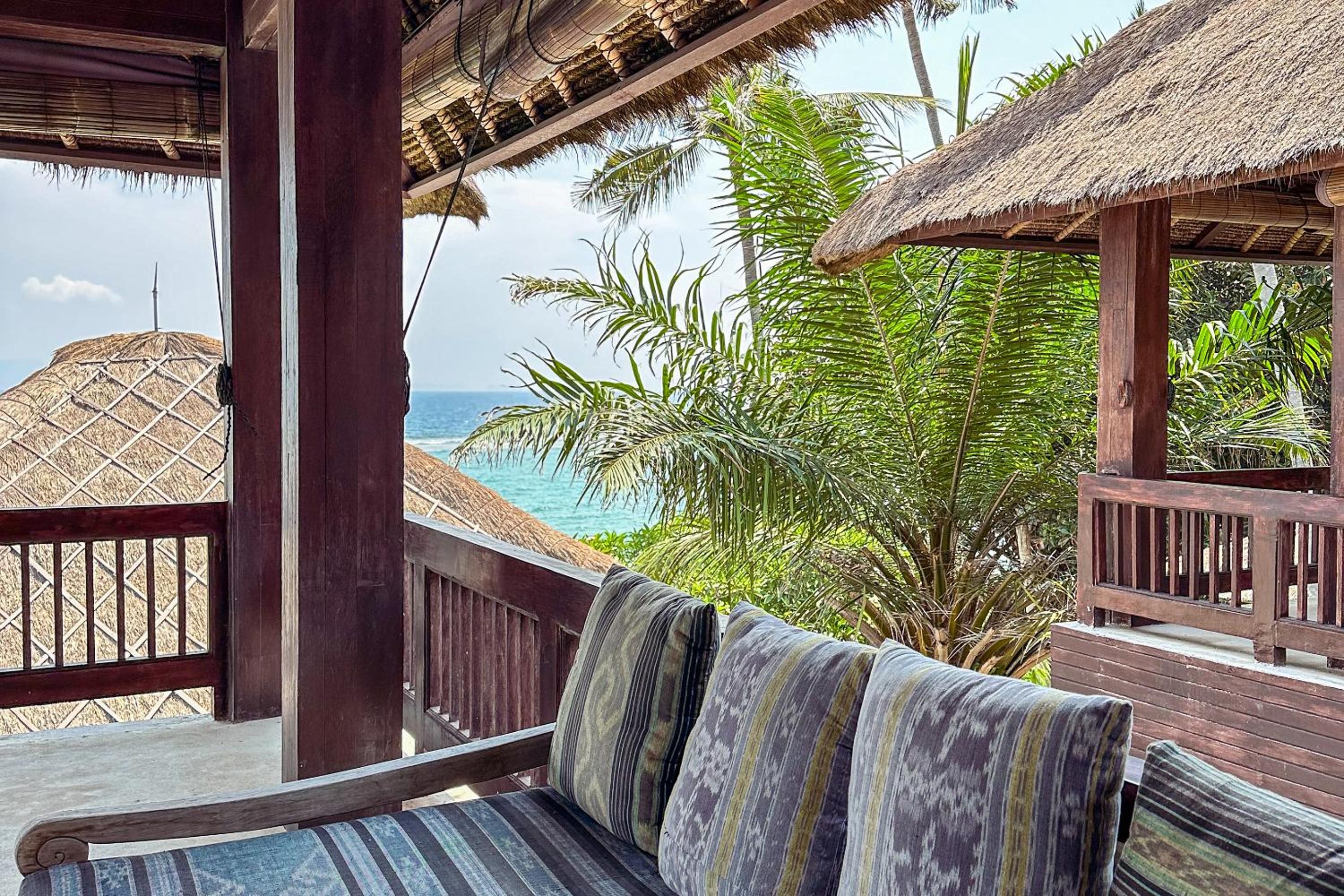 Luxe Double Room with Balcony and Ocean View - Photo 24